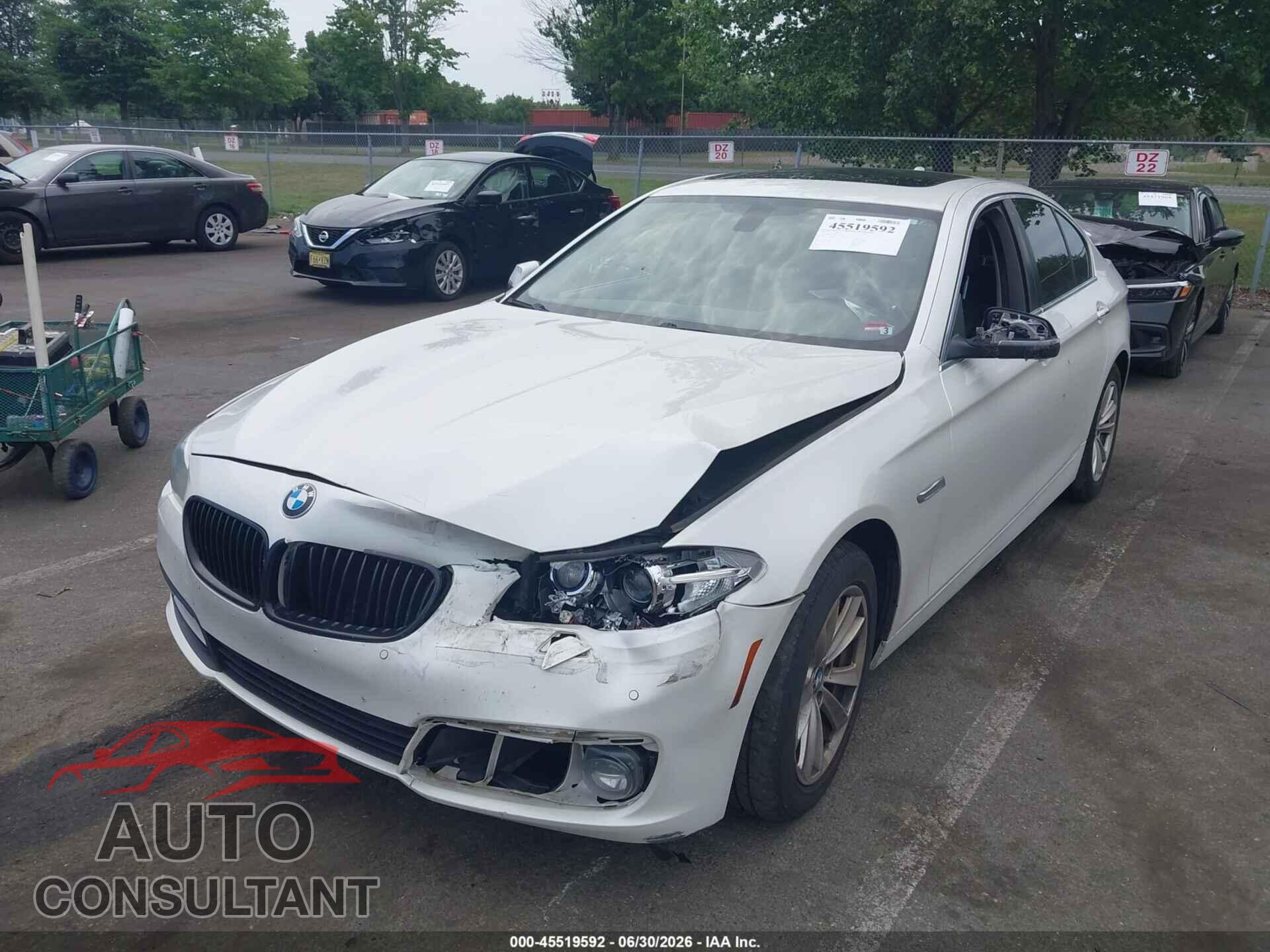 BMW 528I 2015 - WBA5A7C52FG143838
