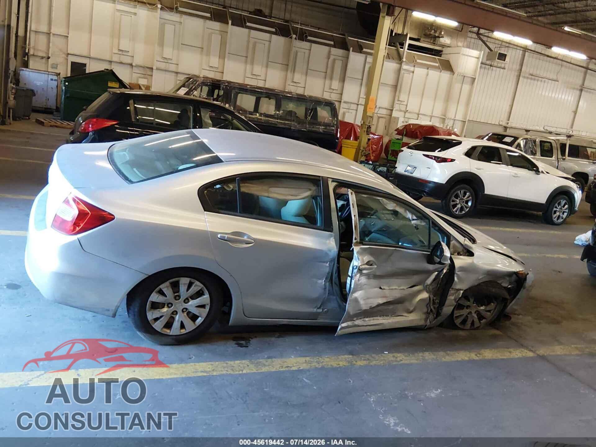 HONDA CIVIC 2012 - 2HGFB2F57CH608201