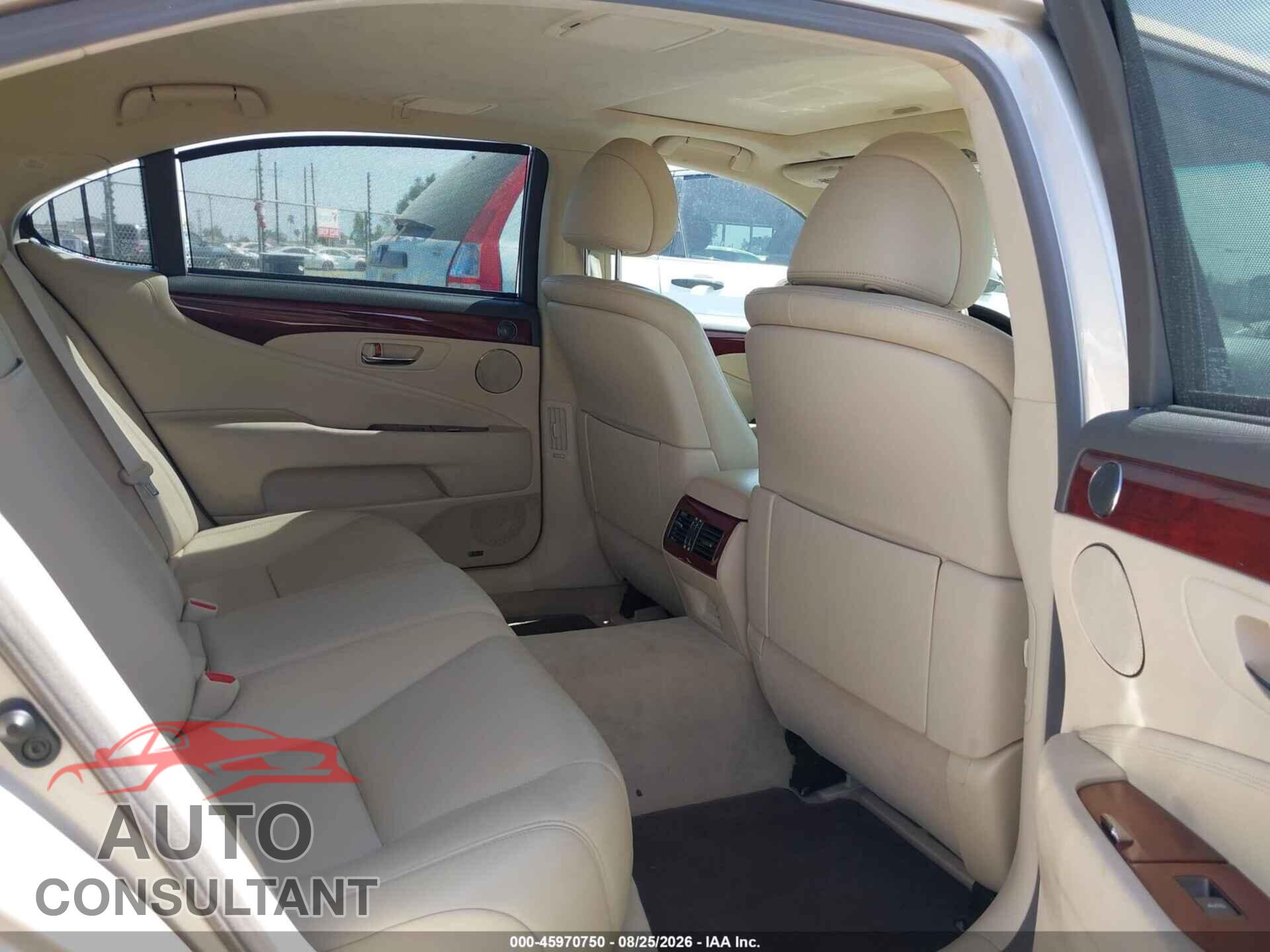 LEXUS LS 460 2010 - JTHGL5EFXA5040220