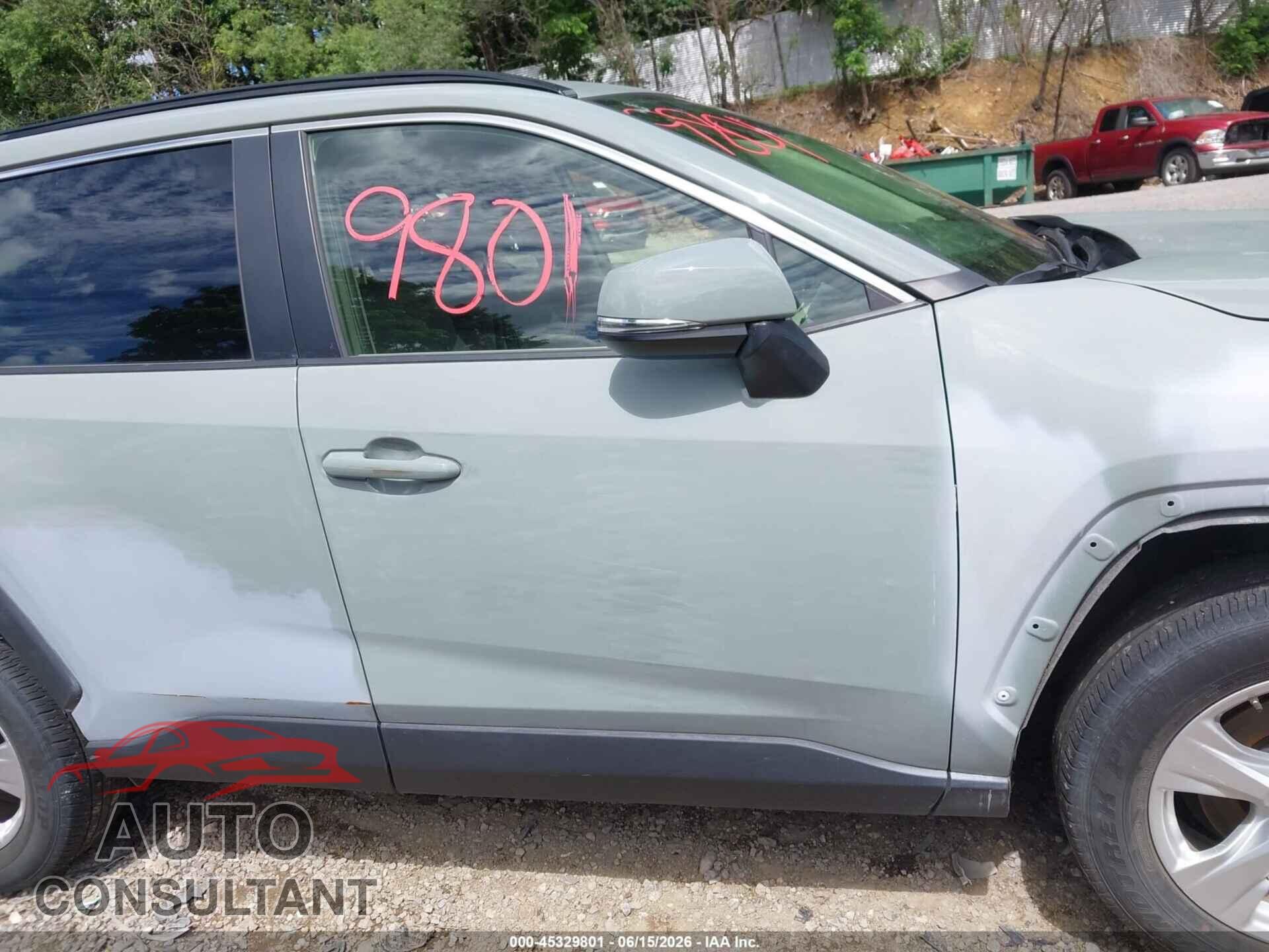 TOYOTA RAV4 2019 - JTMP1RFV7KD522980