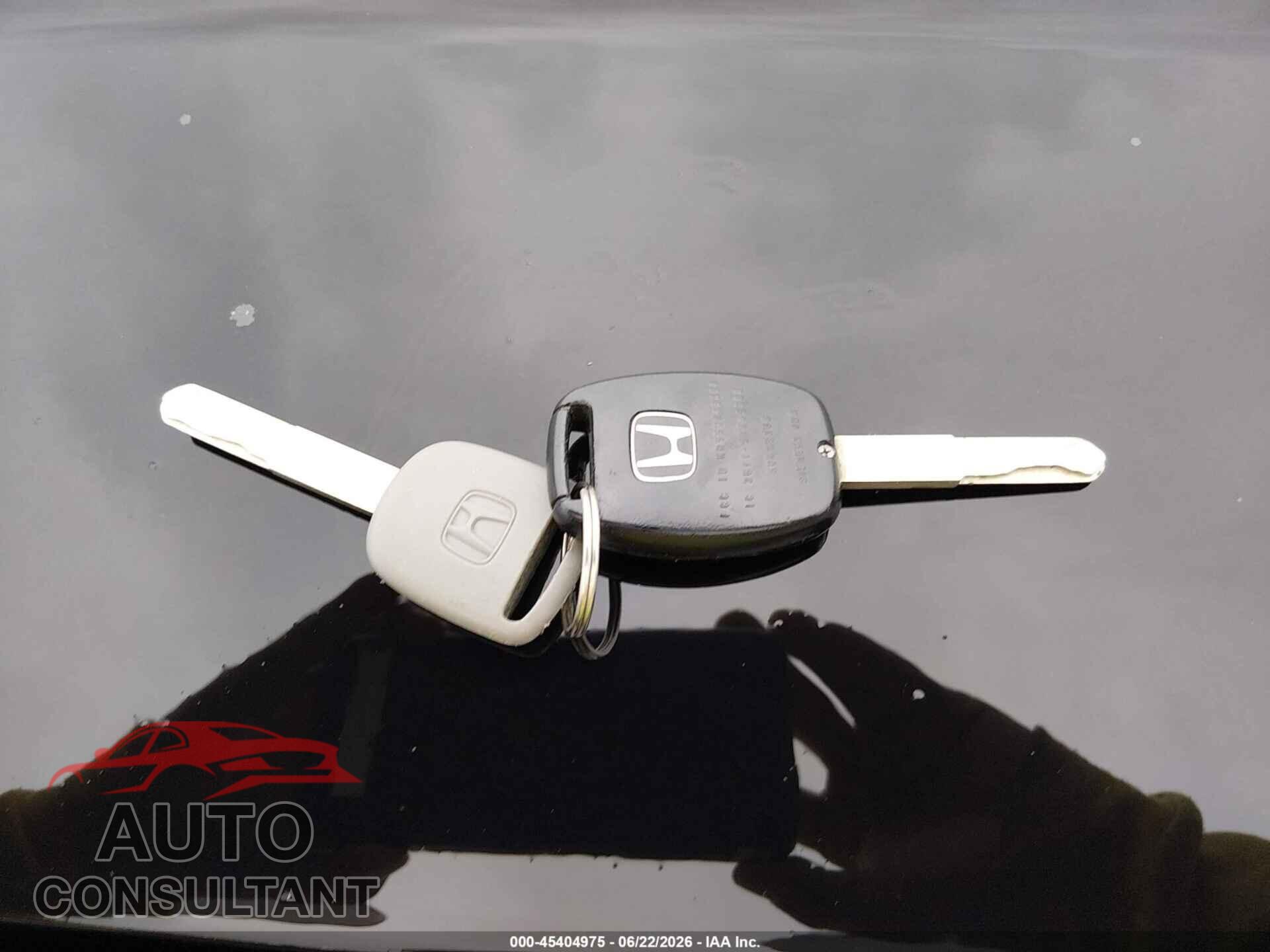 HONDA PILOT 2015 - 5FNYF4H44FB012873