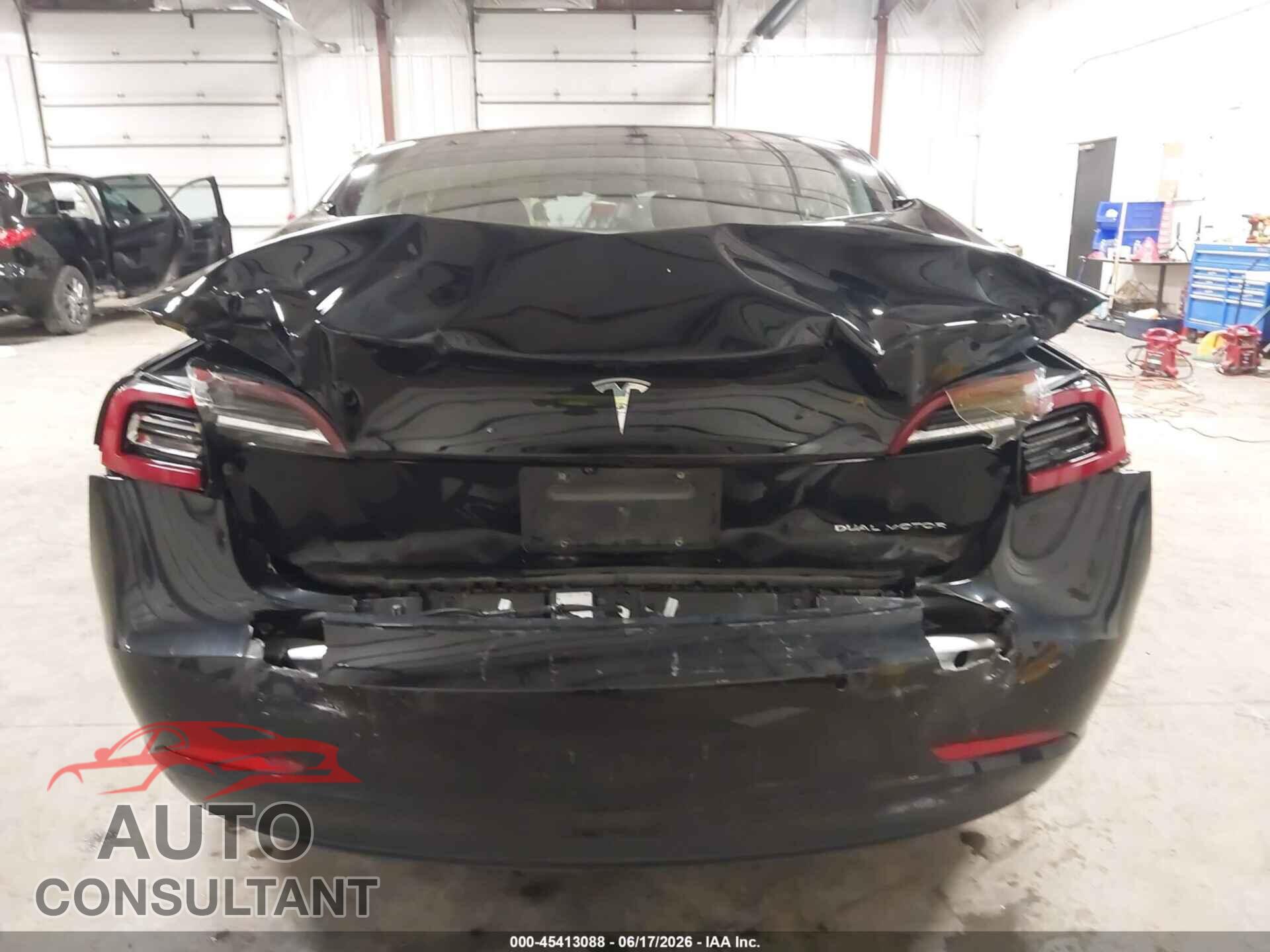 TESLA MODEL 3 2021 - 5YJ3E1EB0MF065579