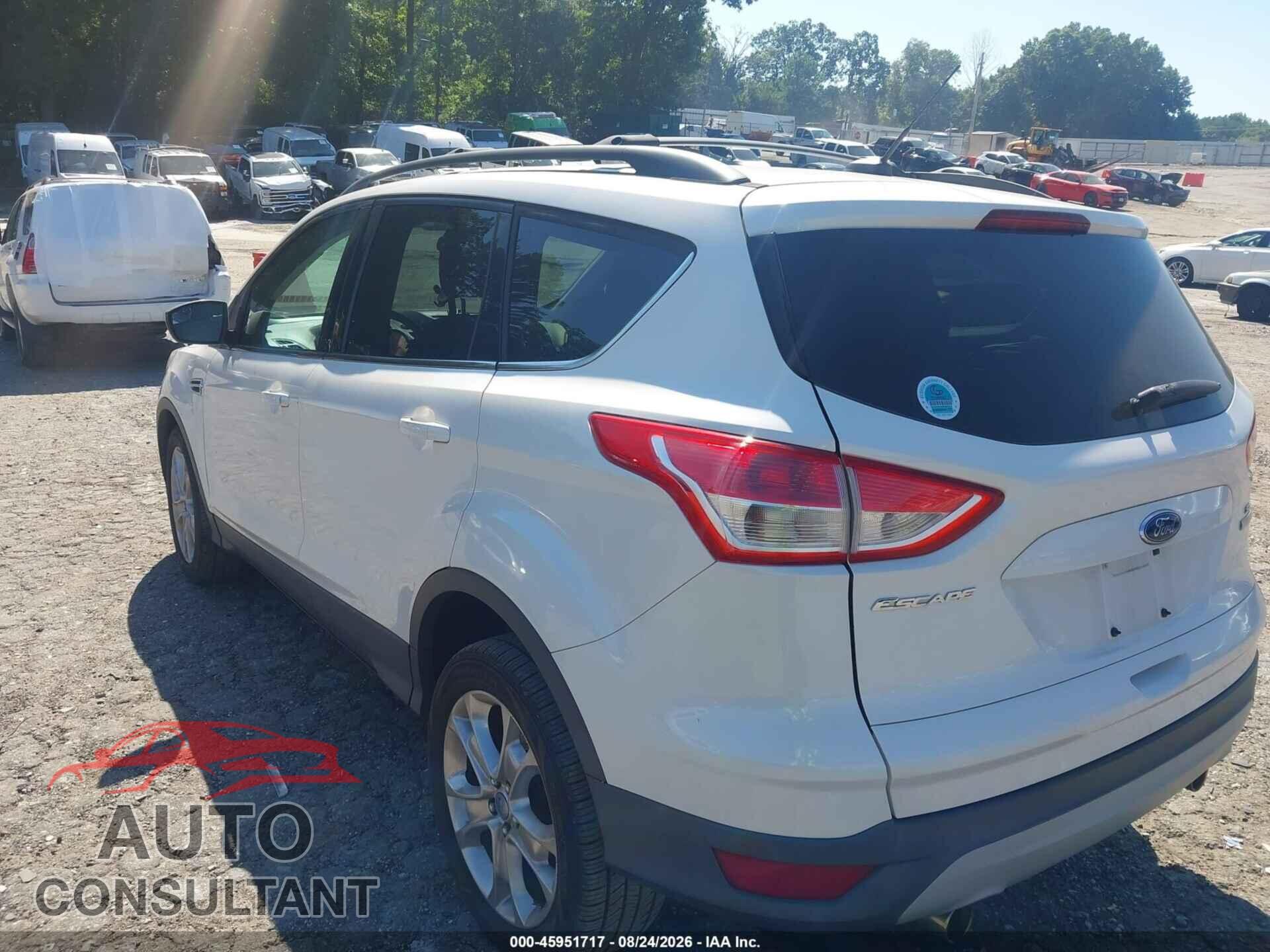 FORD ESCAPE 2013 - 1FMCU0GX1DUC21931