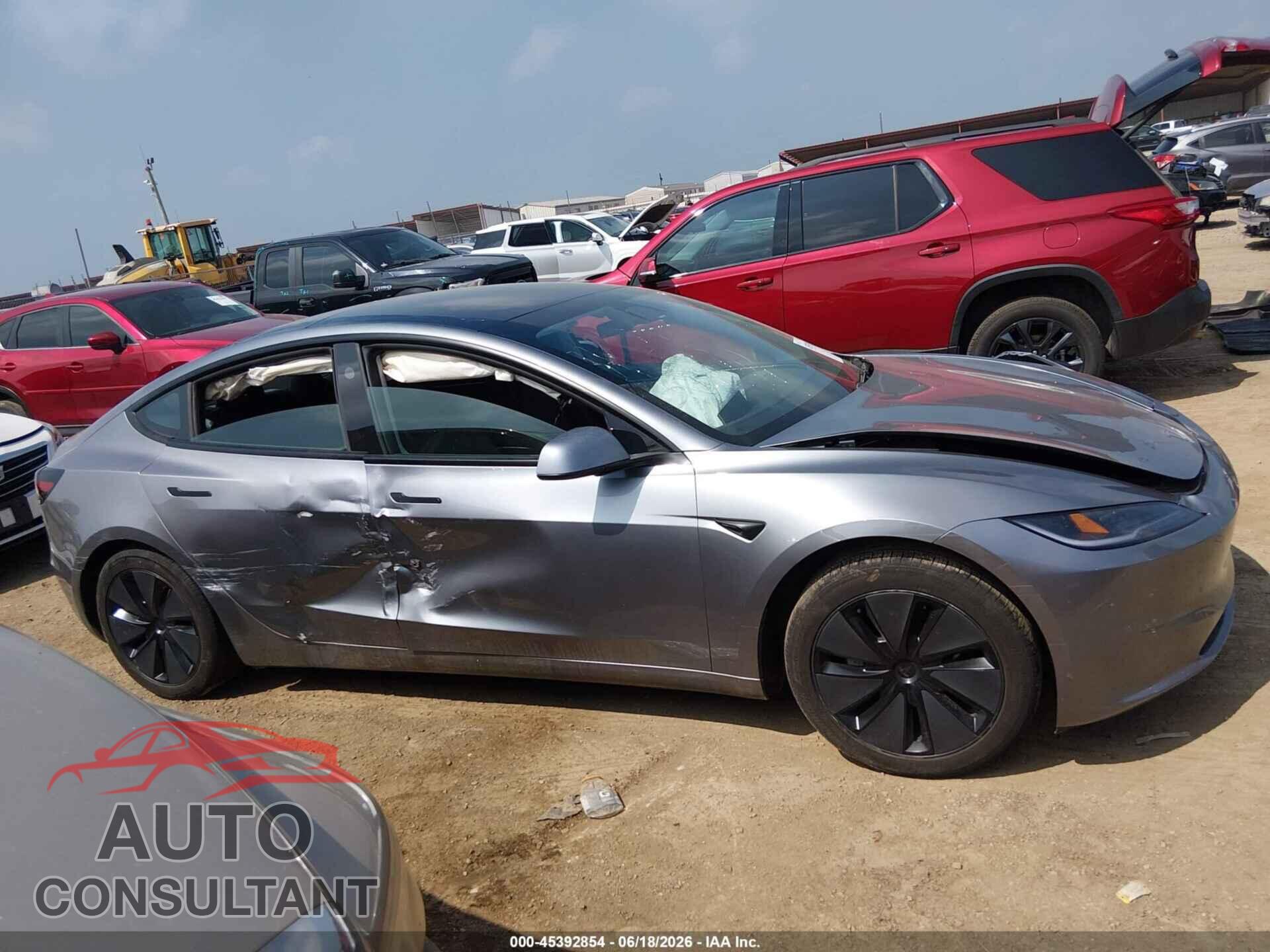 TESLA MODEL 3 2025 - 5YJ3E1EA6SF922010