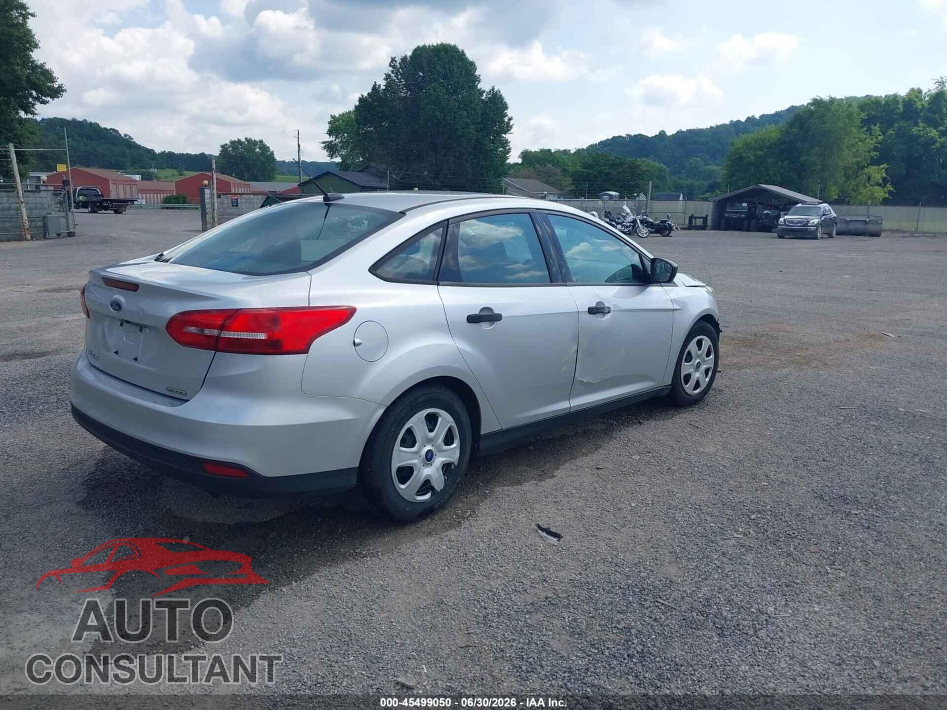 FORD FOCUS 2015 - 1FADP3E27FL264256