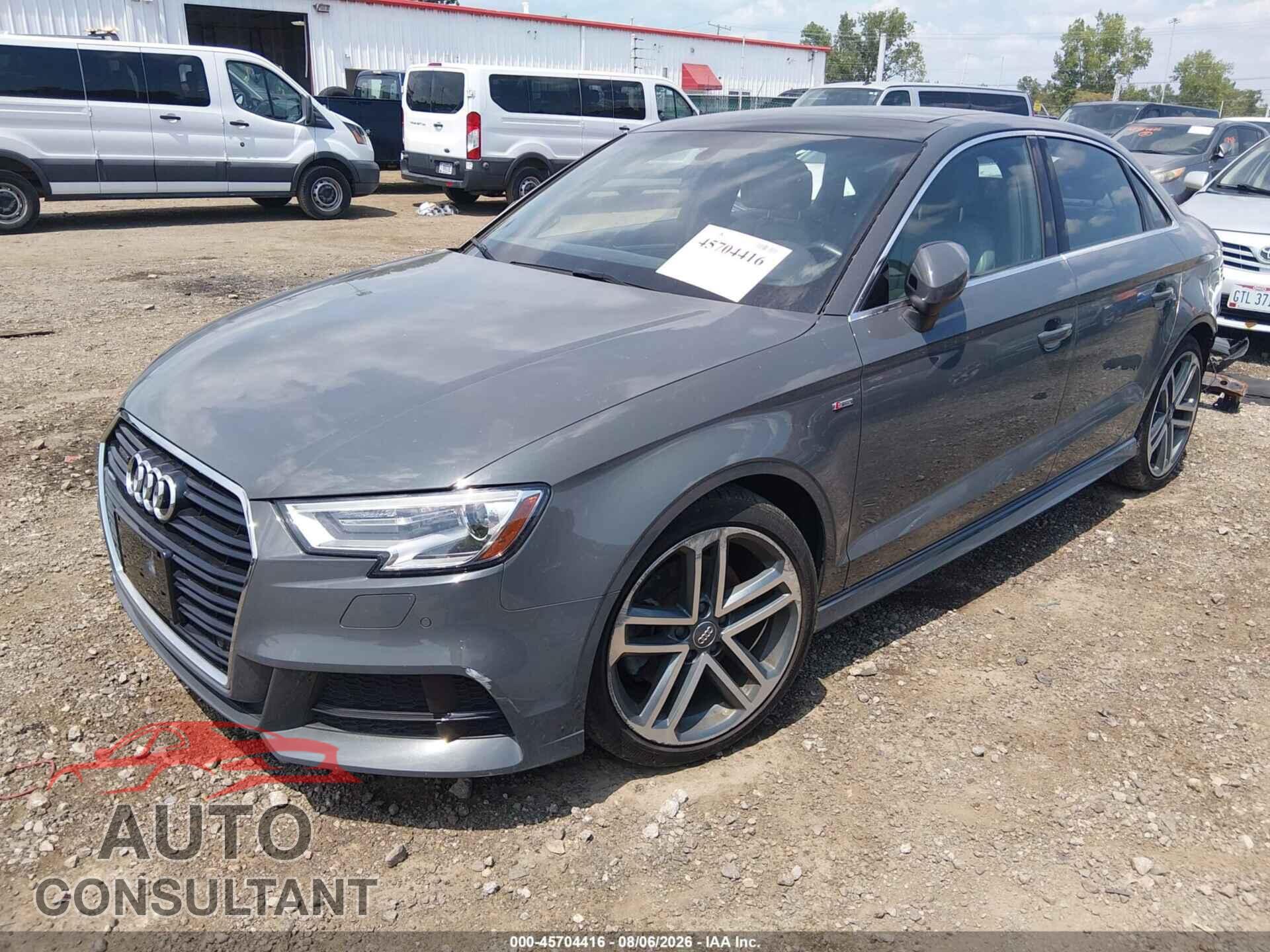 AUDI A3 2018 - WAUJ8GFF1J1006111