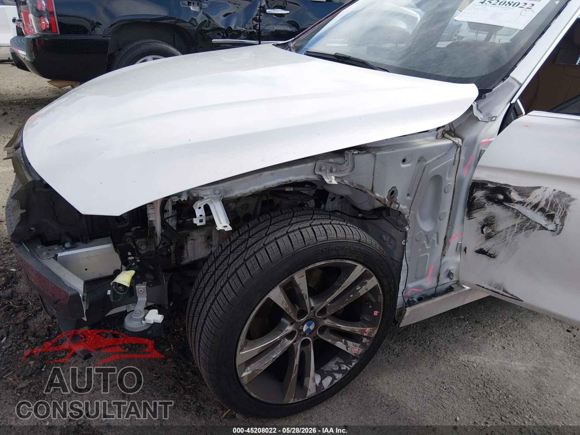 BMW 3 SERIES 2016 - WBA8E9C52GK646989