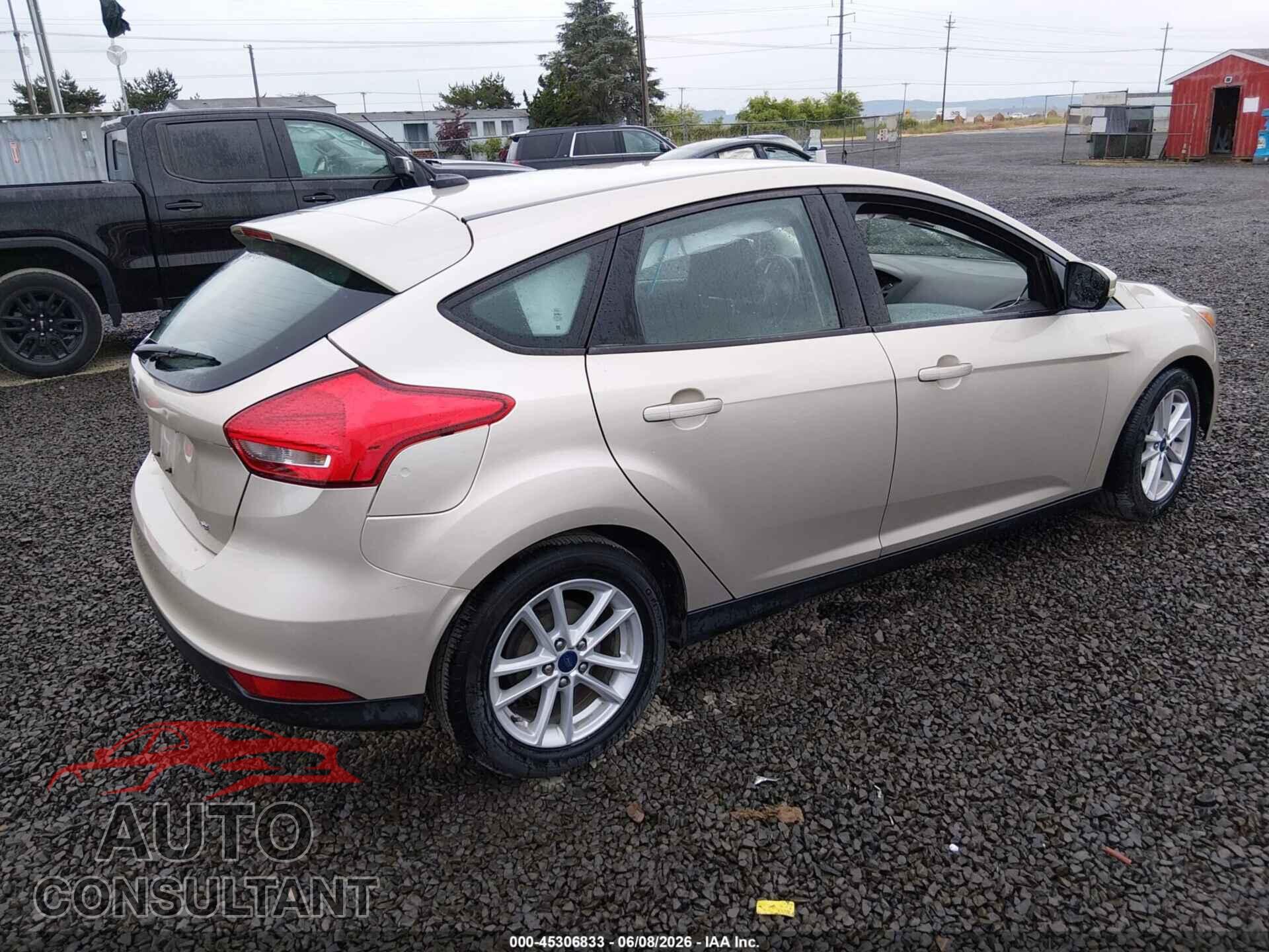 FORD FOCUS 2017 - 1FADP3K20HL271427