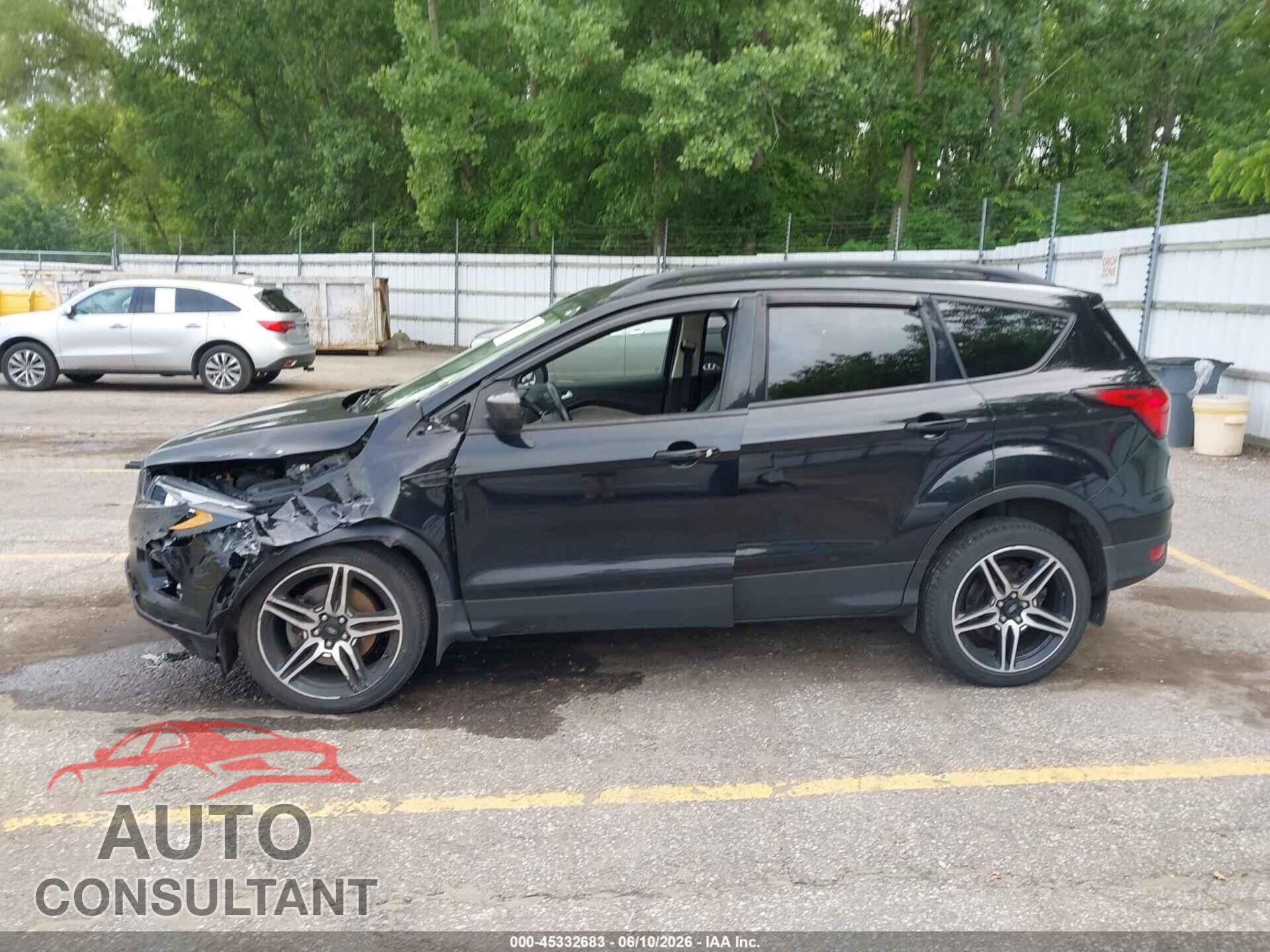 FORD ESCAPE 2019 - 1FMCU9H98KUB16742