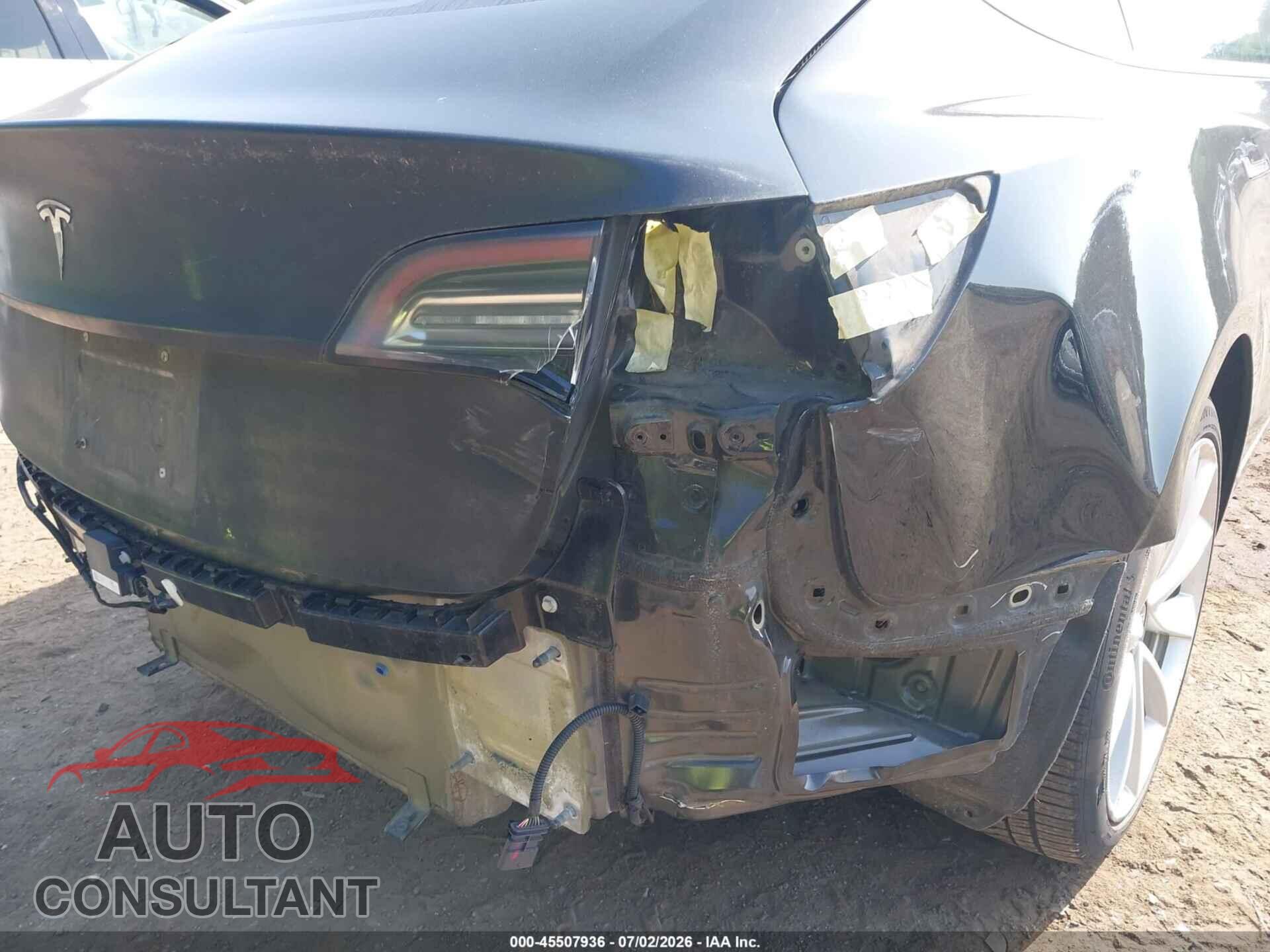 TESLA MODEL 3 2018 - 5YJ3E1EA9JF023625