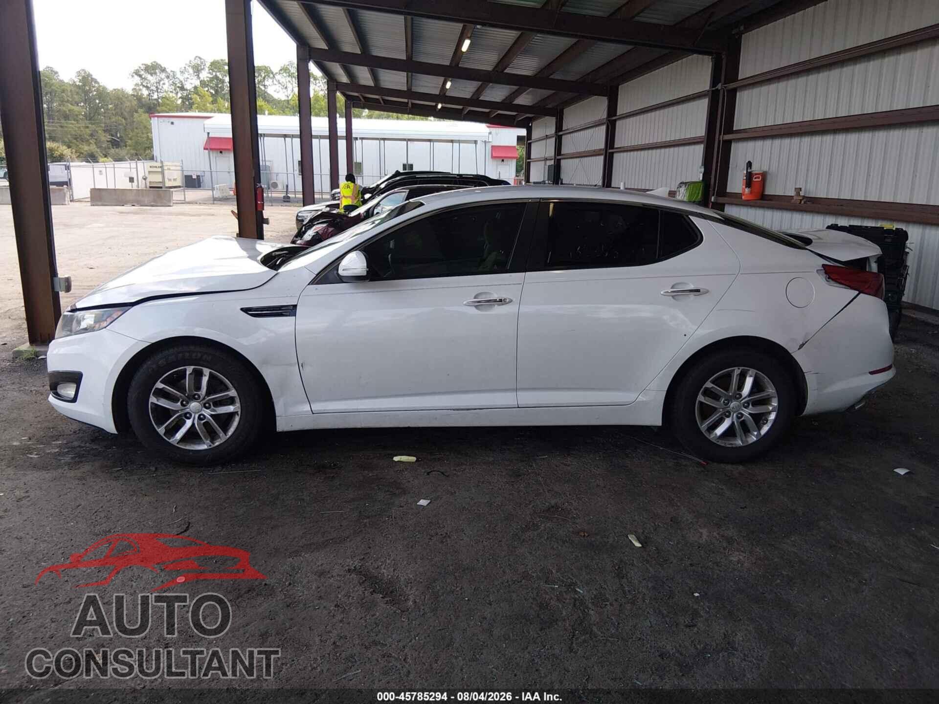 KIA OPTIMA 2013 - 5XXGM4A71DG095842