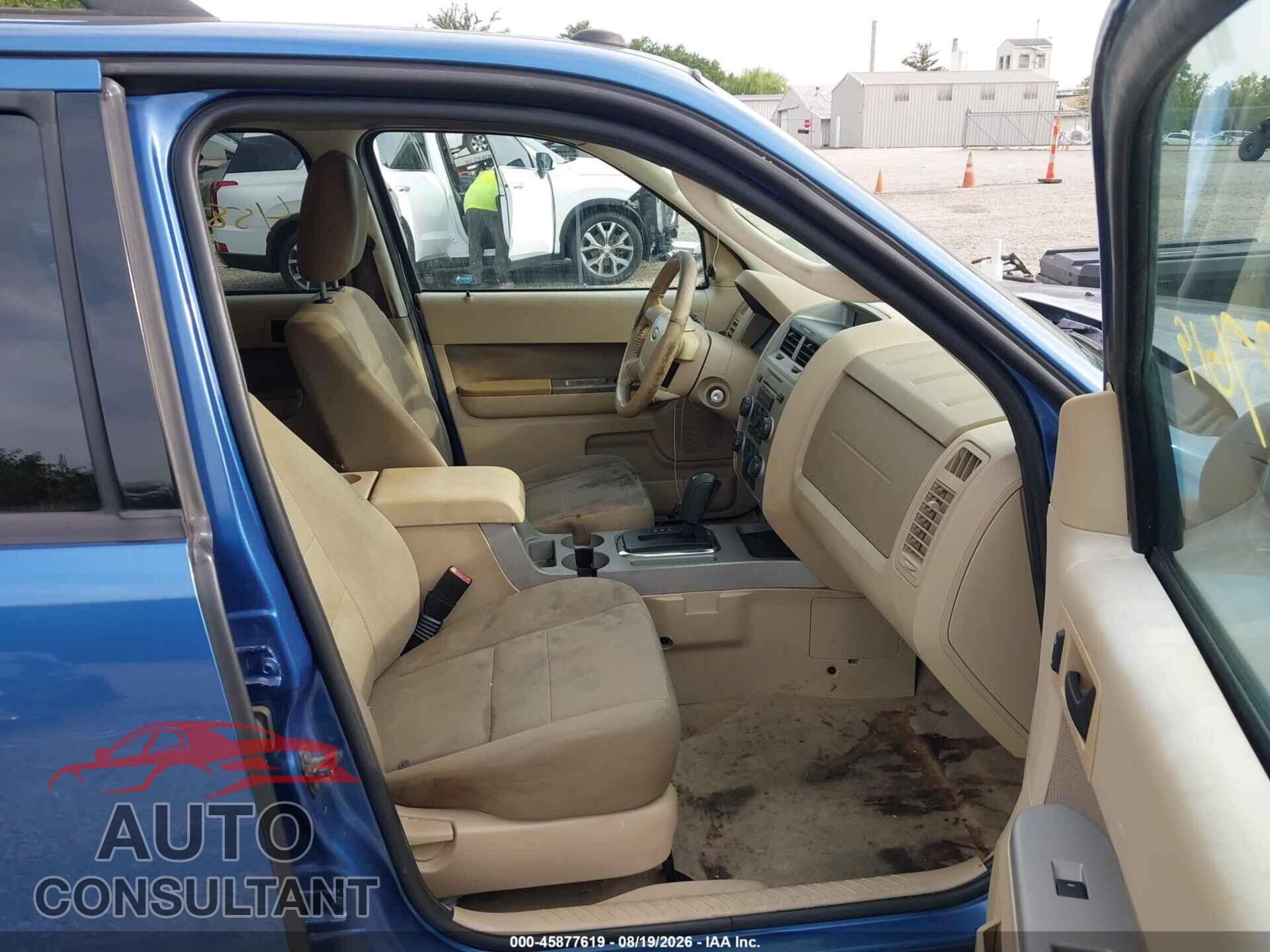 FORD ESCAPE 2009 - 1FMCU03G49KB86228
