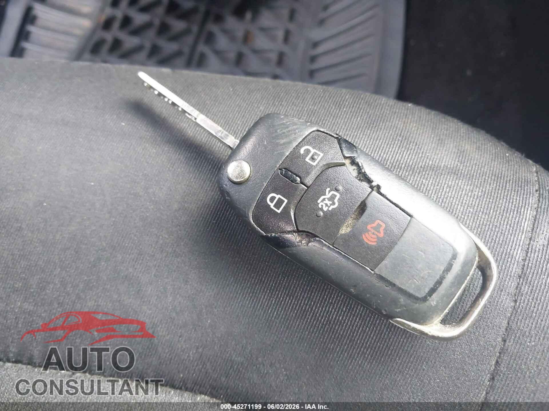 FORD FUSION 2015 - 3FA6P0H76FR162009