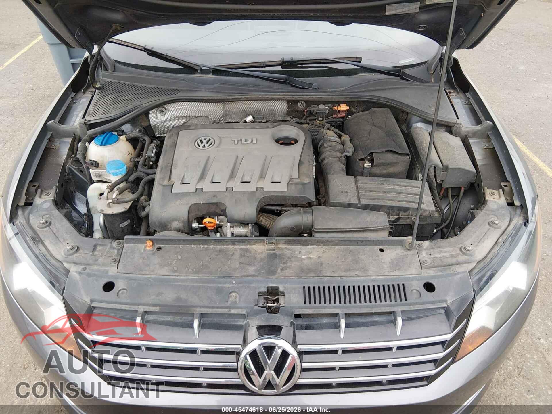VOLKSWAGEN PASSAT 2013 - 1VWCN7A38DC037167