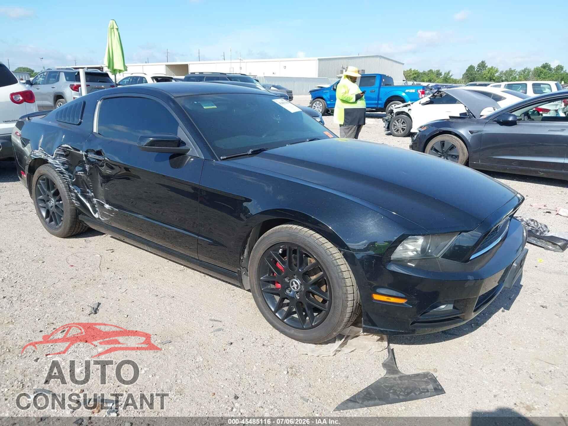 FORD MUSTANG 2014 - 1ZVBP8AM4E5226375