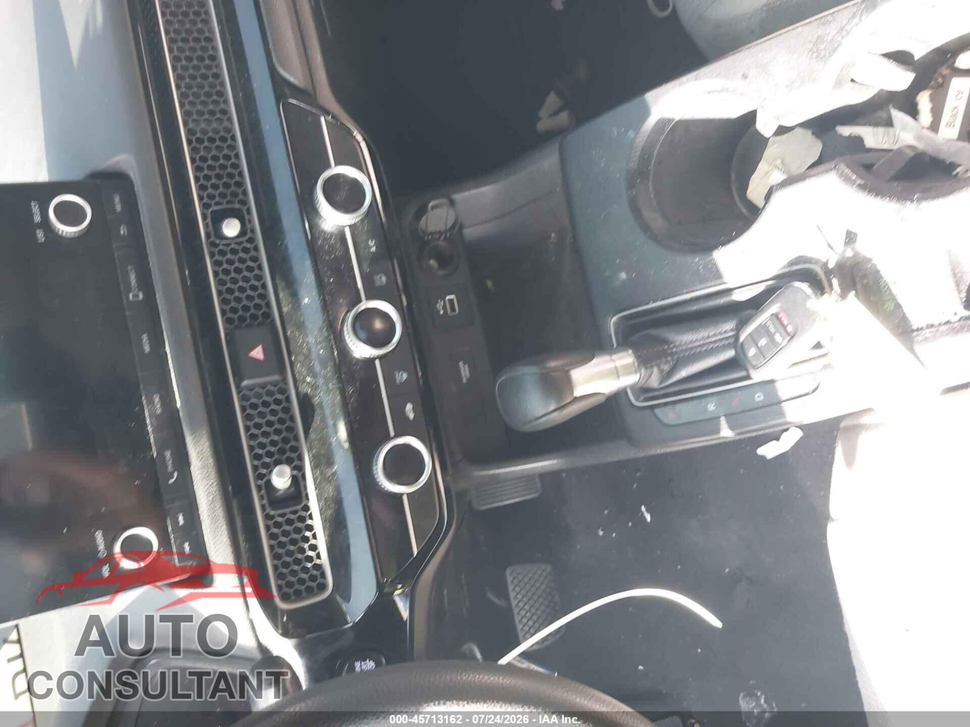 HONDA CIVIC 2023 - 2HGFE2F24PH568940