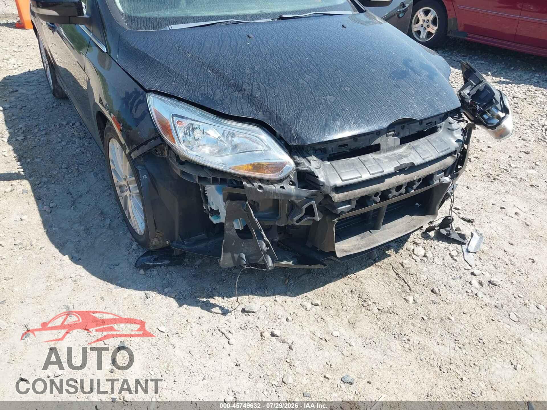 FORD FOCUS 2012 - 1FAHP3M22CL266141