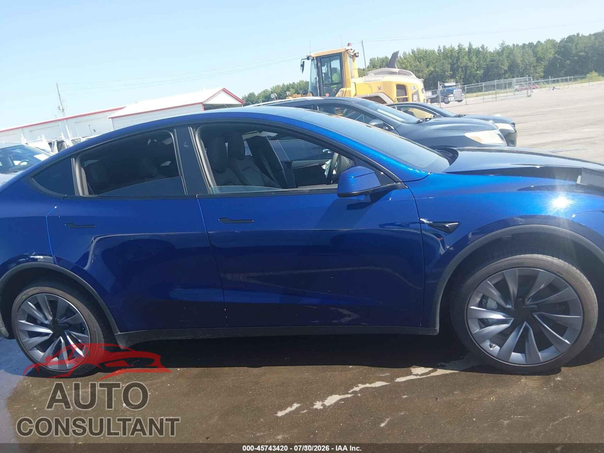 TESLA MODEL Y 2026 - 7SAYGDEE2TF598871