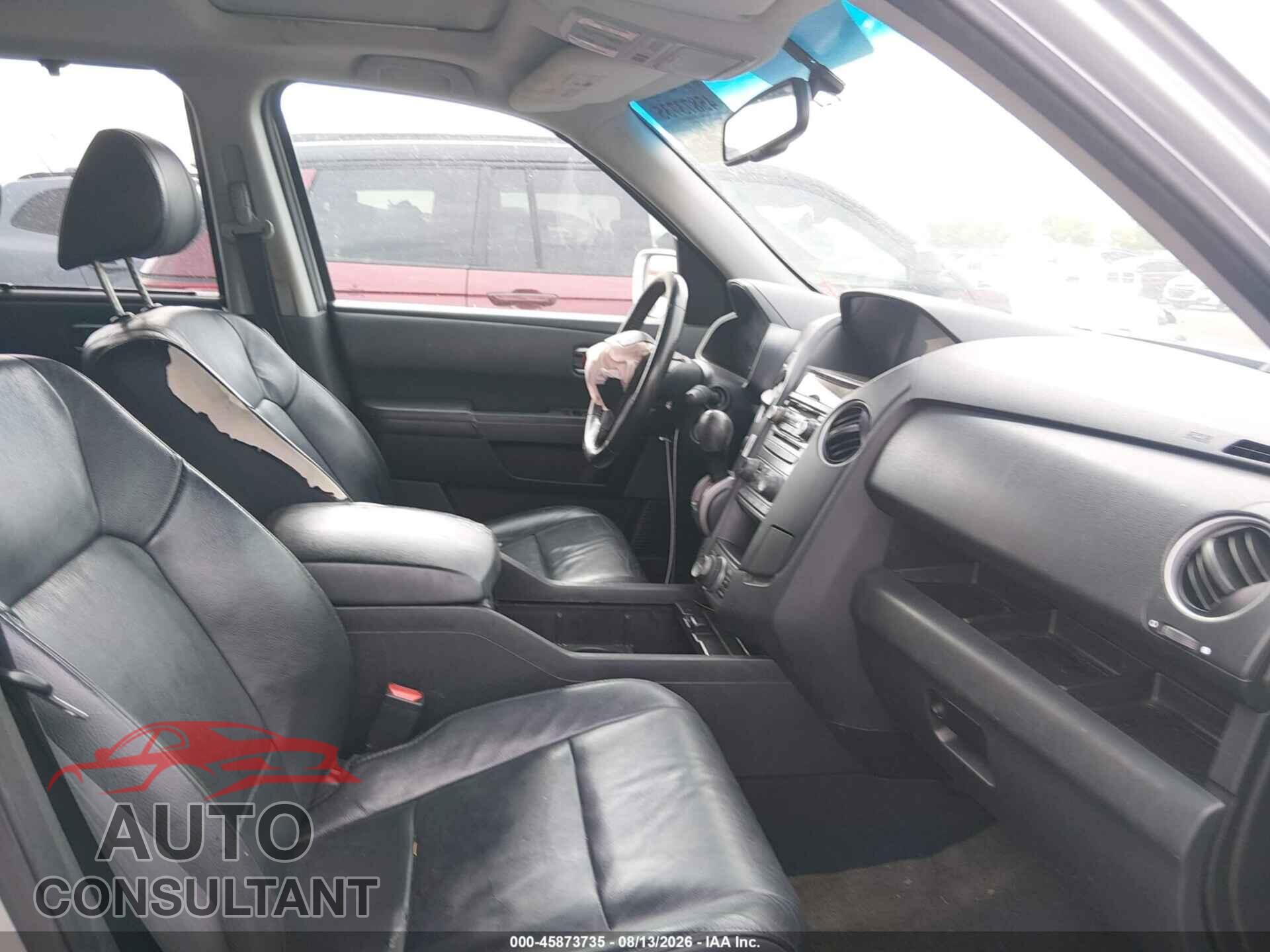 HONDA PILOT 2015 - 5FNYF4H99FB011066