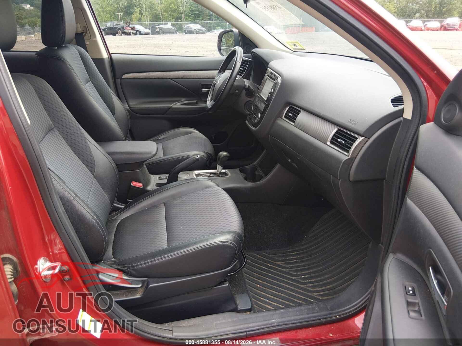 MITSUBISHI OUTLANDER 2015 - JA4AD3A33FZ004089