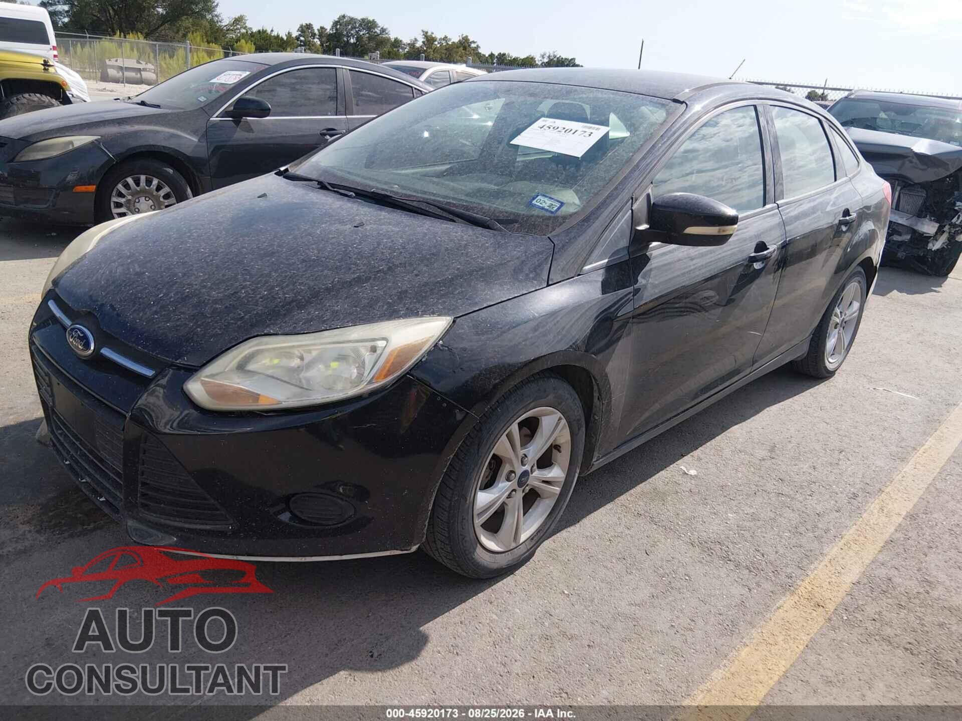 FORD FOCUS 2014 - 1FADP3F22EL440143