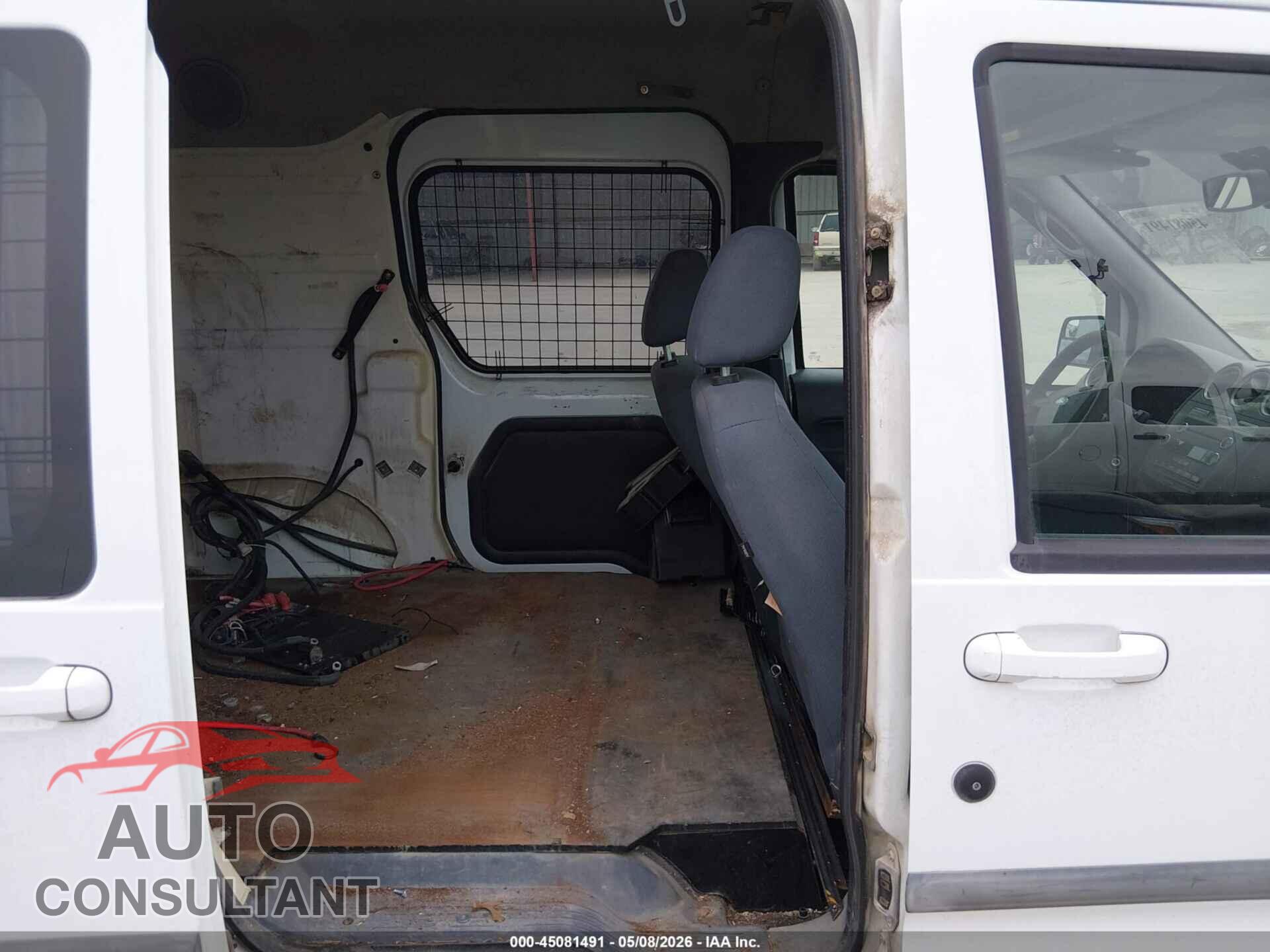 FORD TRANSIT CONNECT 2013 - NM0KS9BN7DT127085
