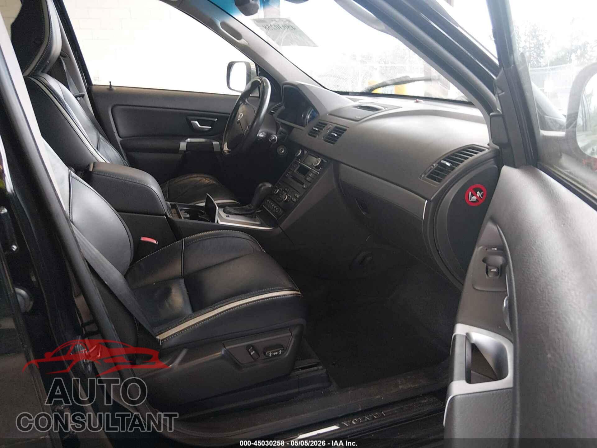 VOLVO XC90 2012 - YV4952CT3C1611033