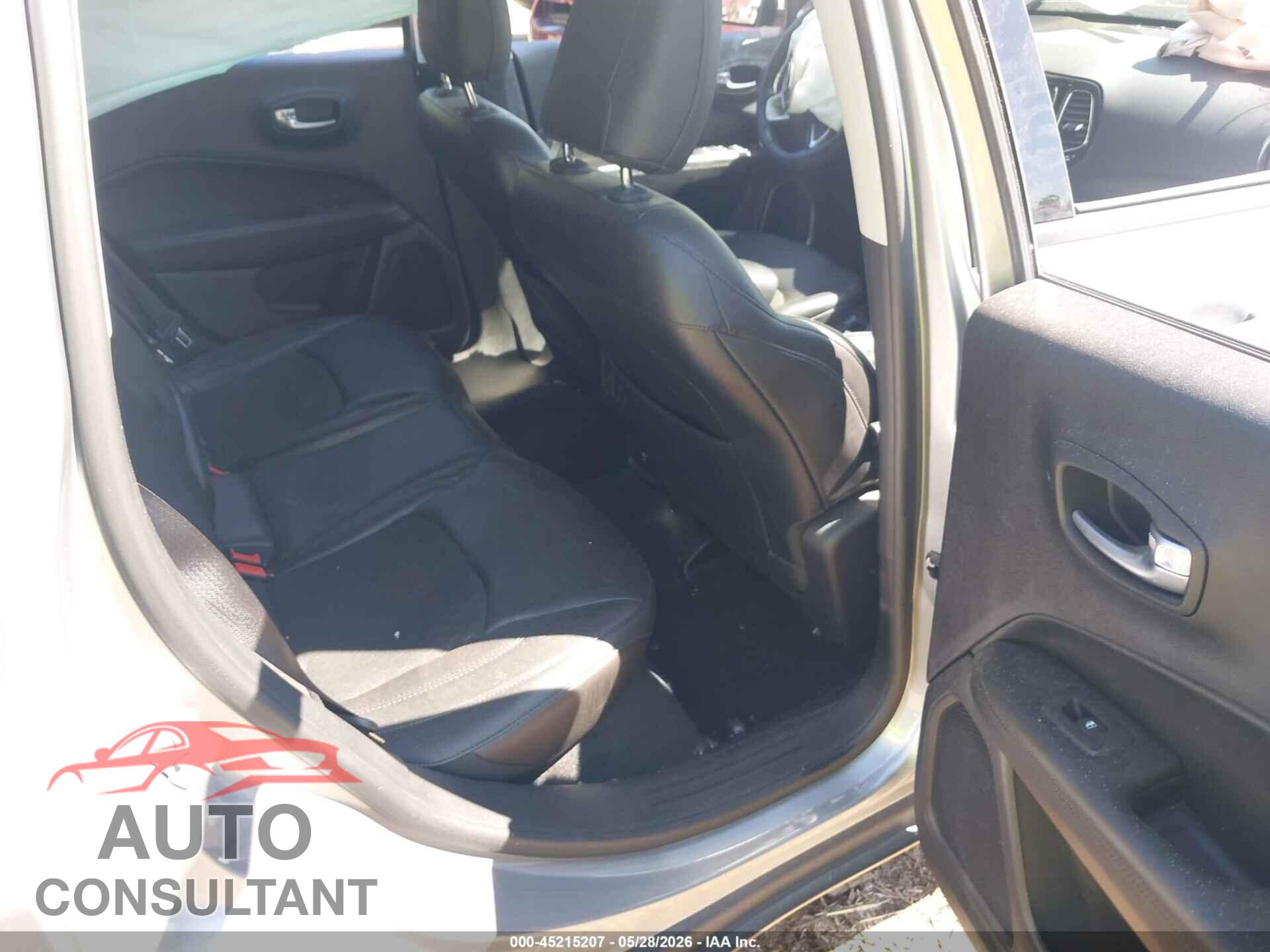 JEEP COMPASS 2018 - 3C4NJDBB8JT313679