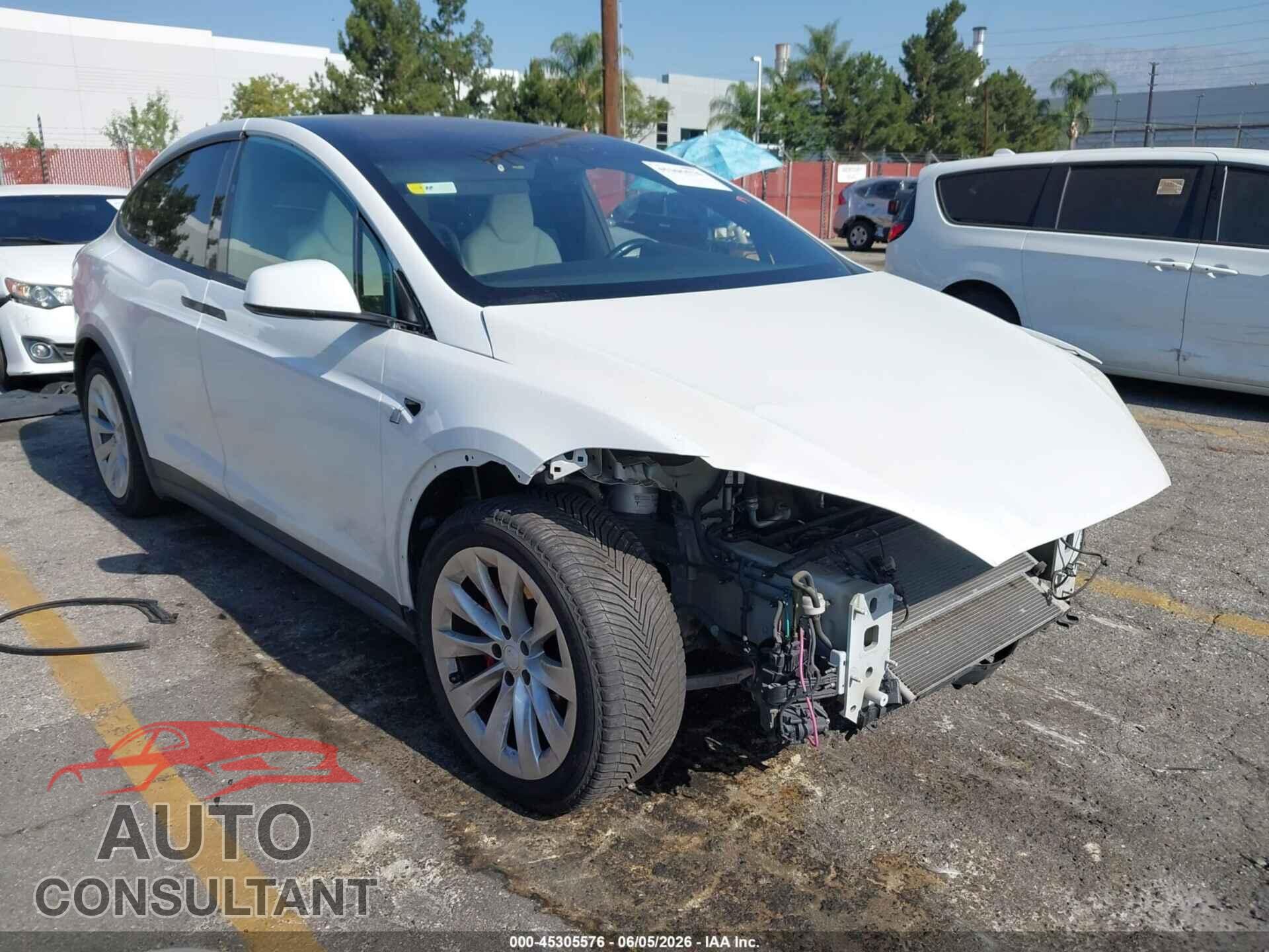 TESLA MODEL X 2017 - 5YJXCDE20HF055679