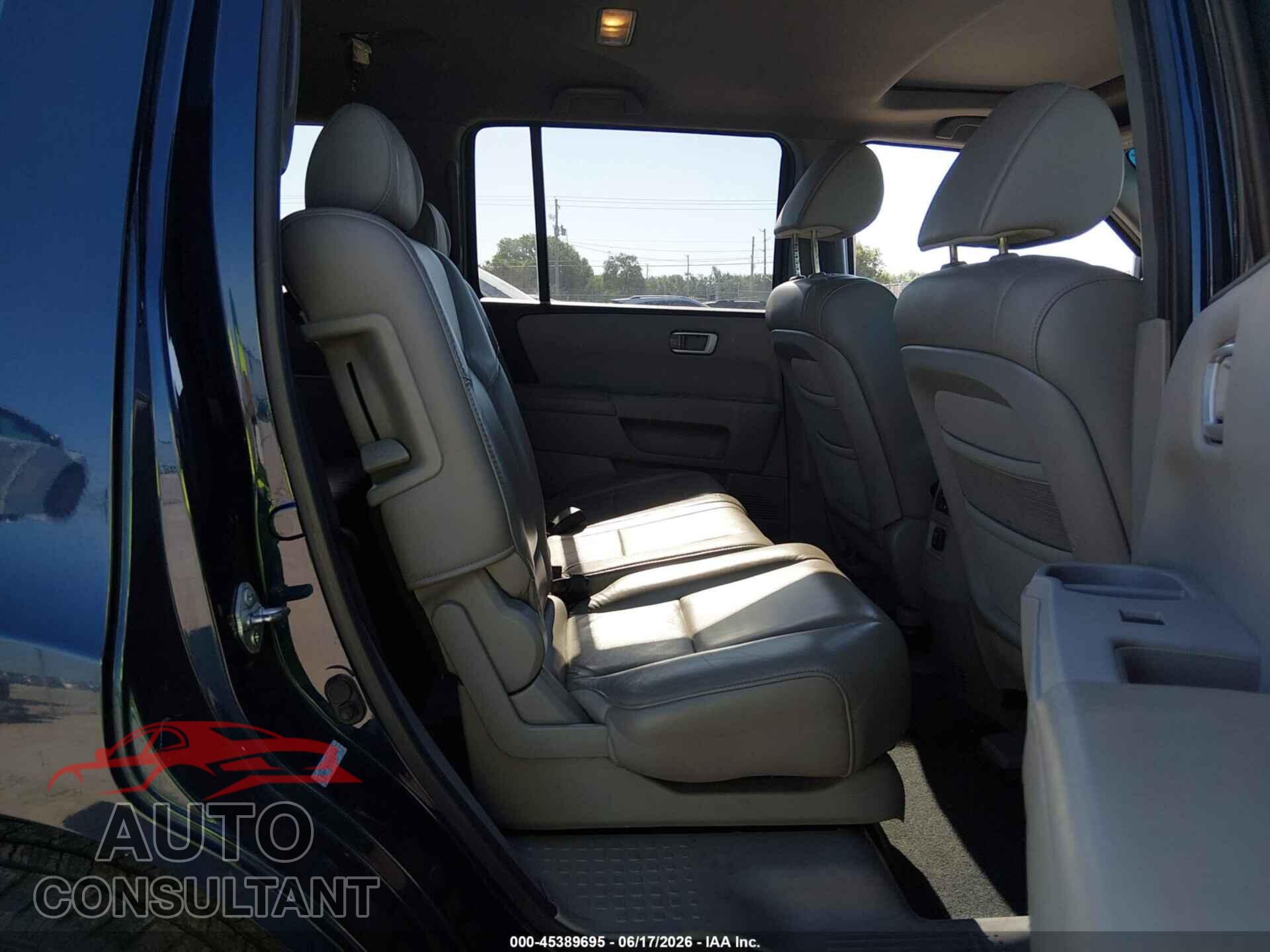 HONDA PILOT 2011 - 5FNYF3H57BB024447