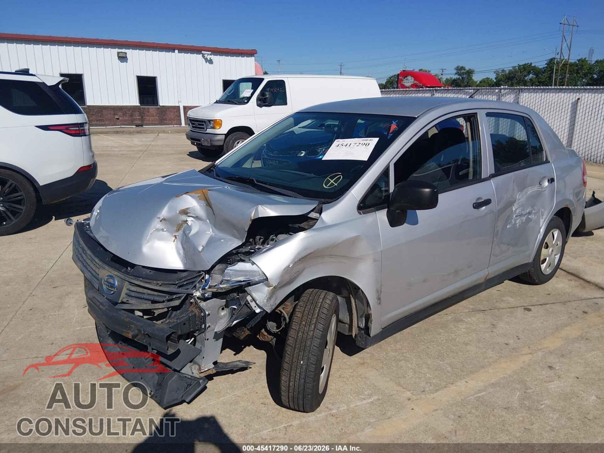NISSAN VERSA 2011 - 3N1CC1AP1BL435012
