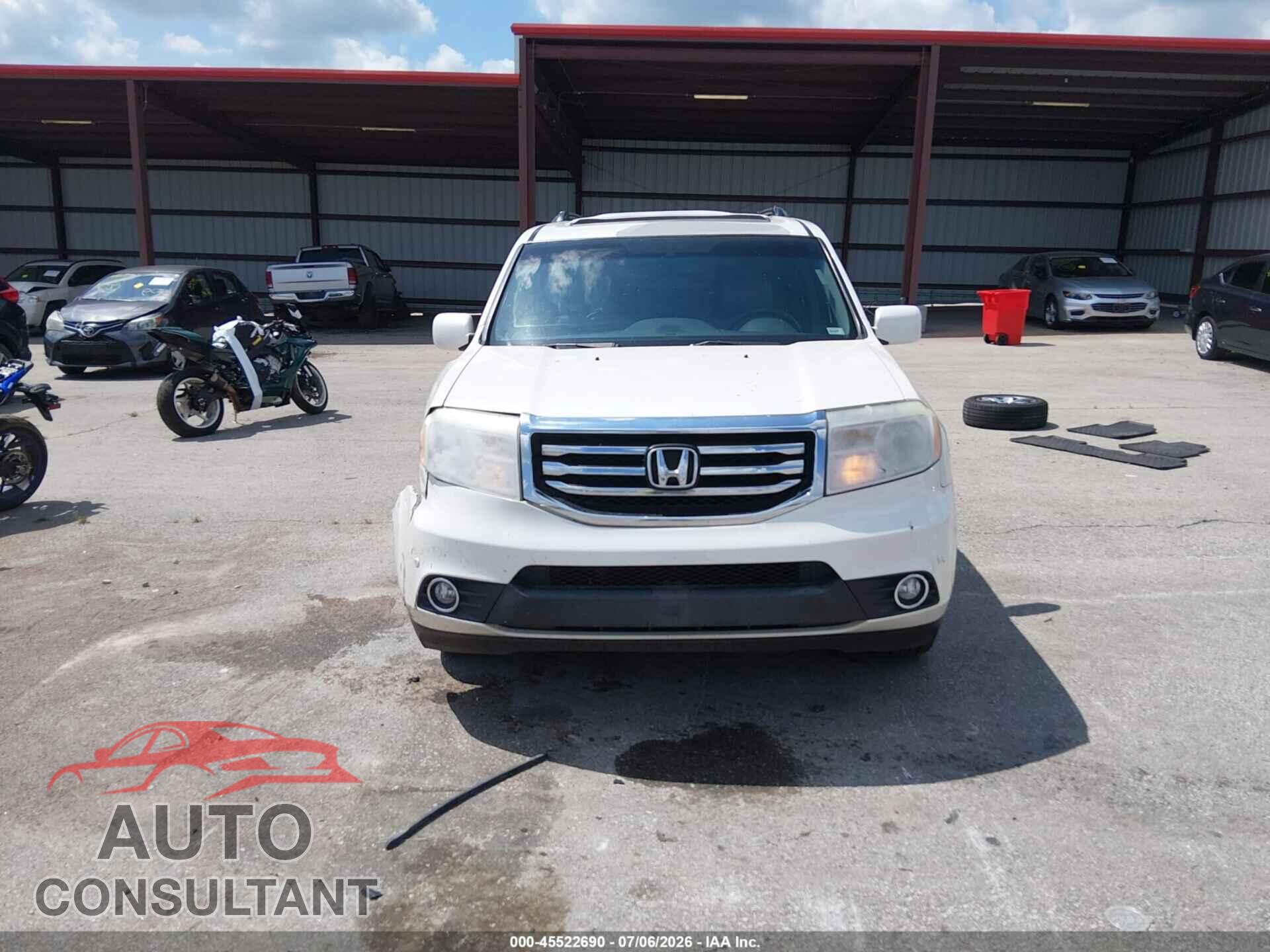 HONDA PILOT 2015 - 5FNYF4H98FB034872