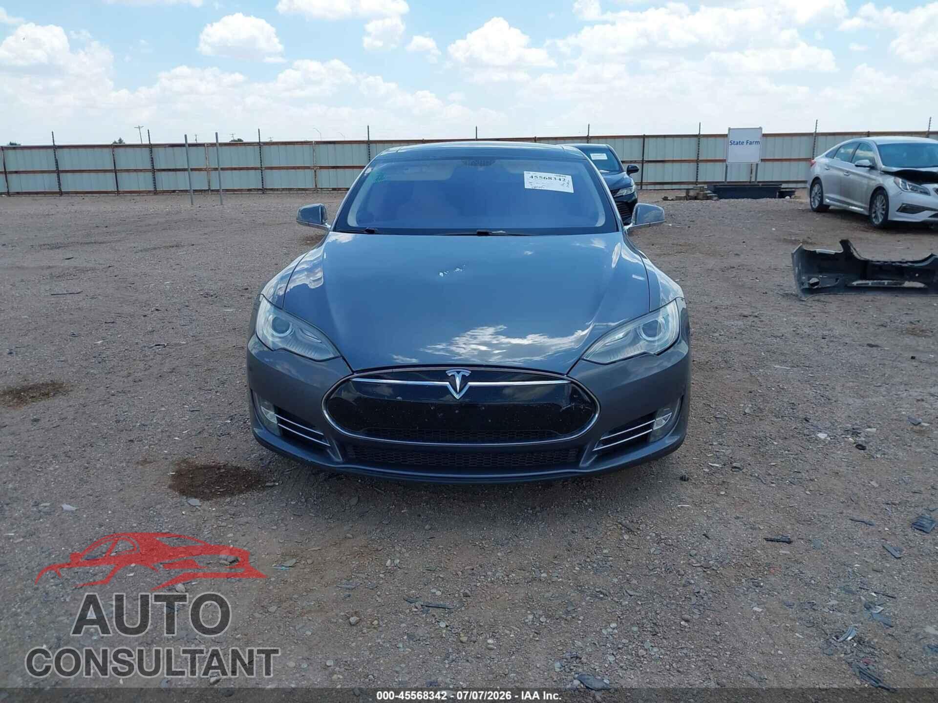 TESLA MODEL S 2014 - 5YJSA1H17EFP32109
