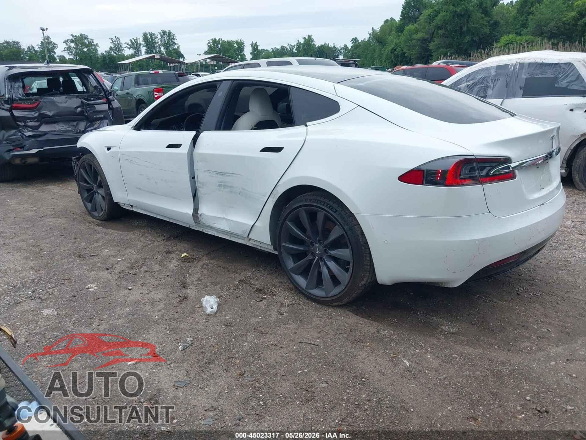 TESLA MODEL S 2020 - 5YJSA1E21LF389338