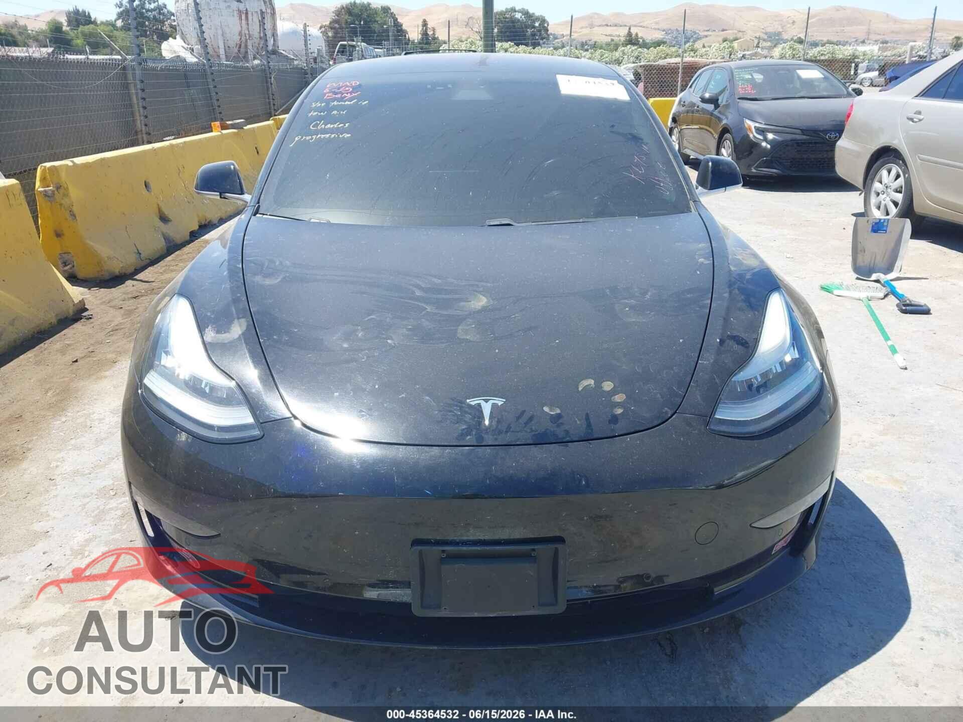 TESLA MODEL 3 2018 - 5YJ3E1EA5JF034475
