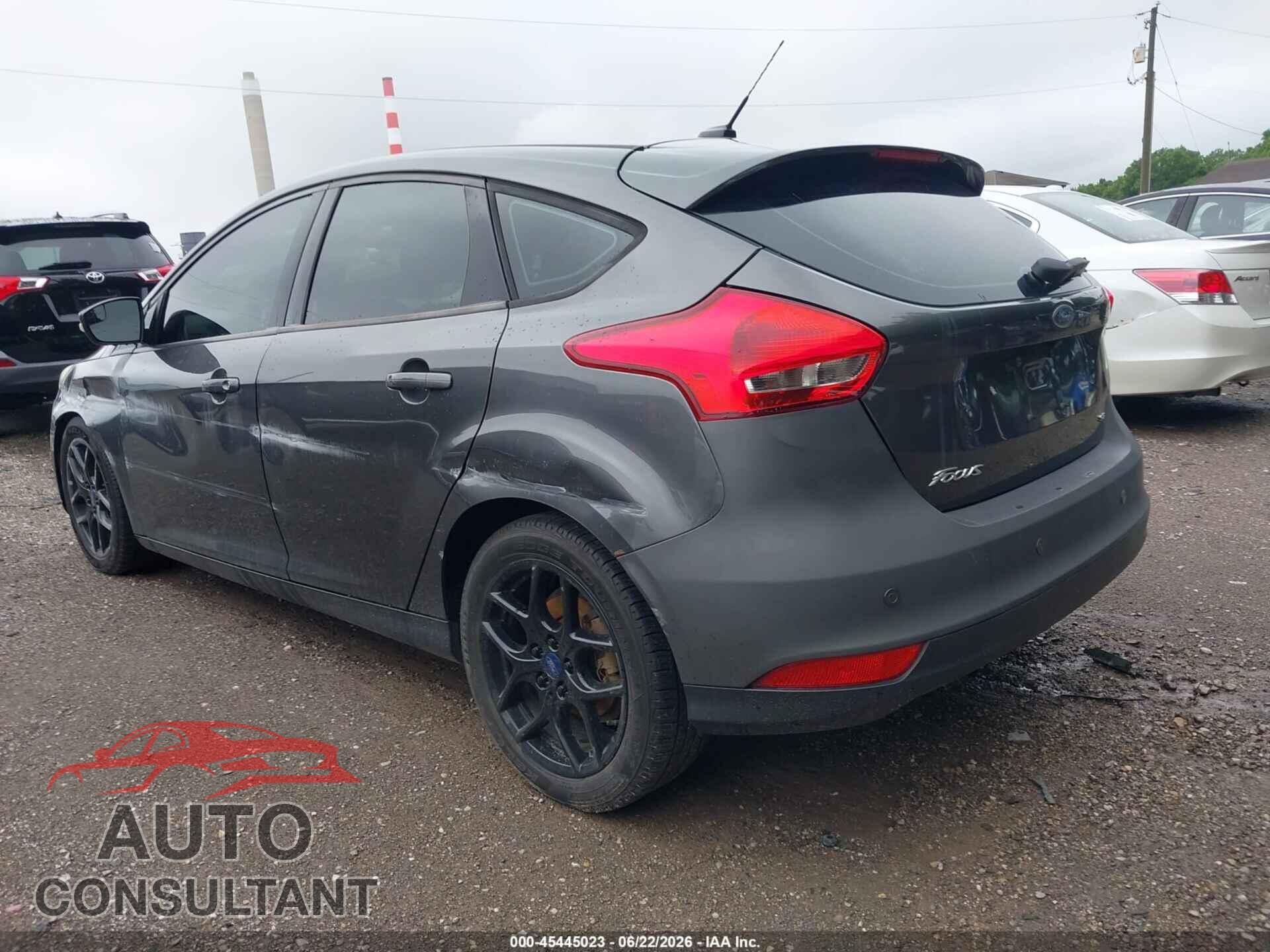 FORD FOCUS 2016 - 1FADP3K28GL332909