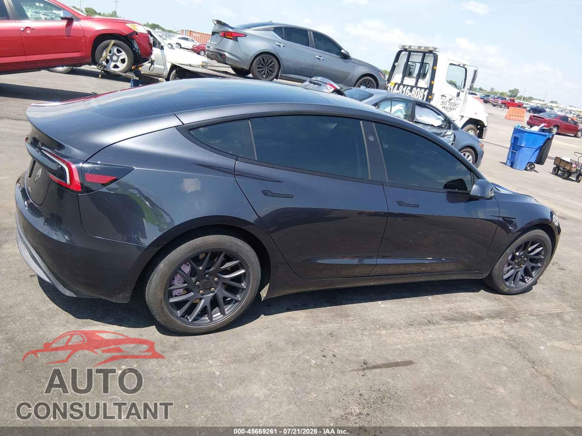 TESLA MODEL 3 2024 - 5YJ3E1EA0RF772101