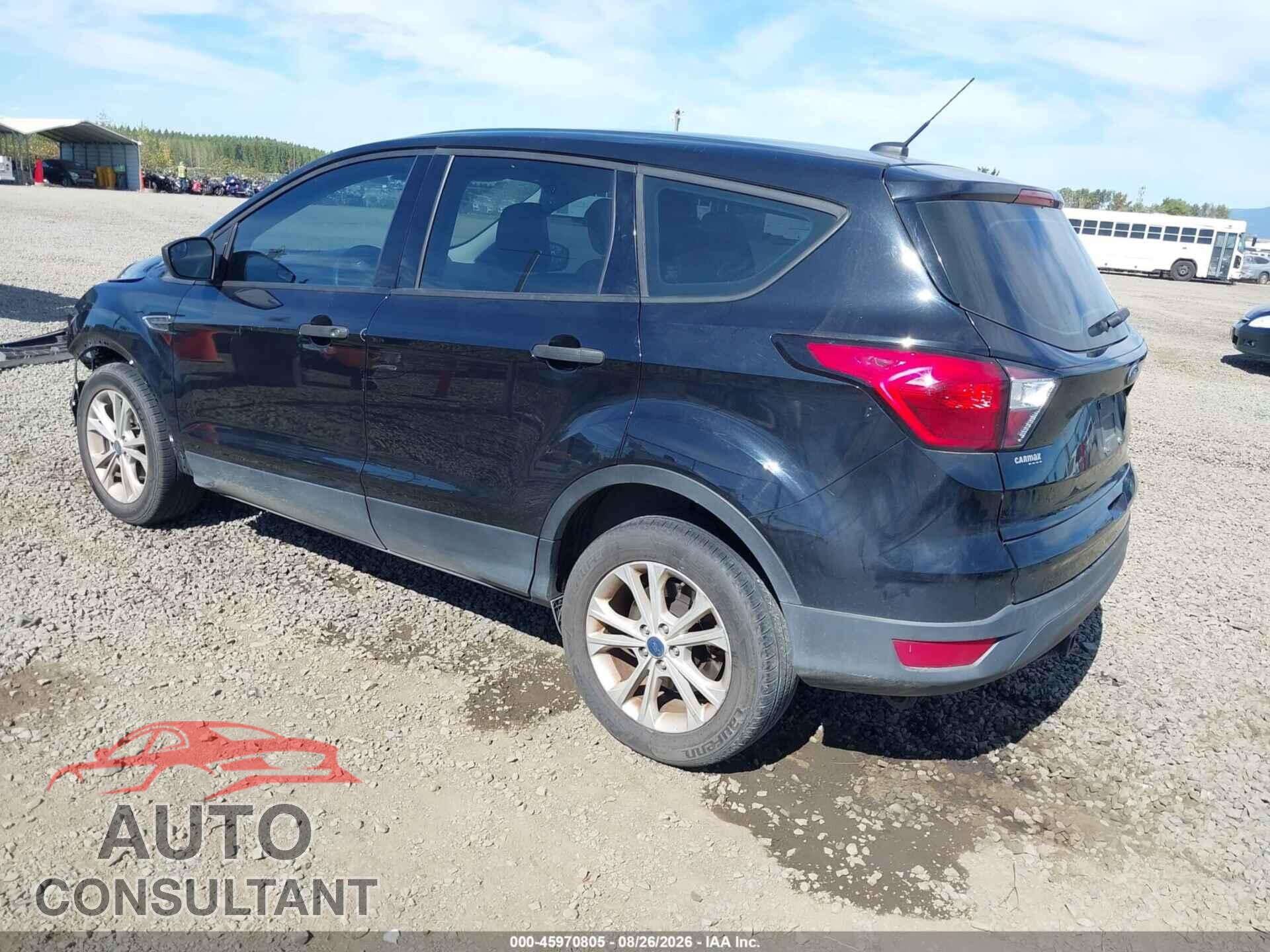 FORD ESCAPE 2019 - 1FMCU0F73KUB62458