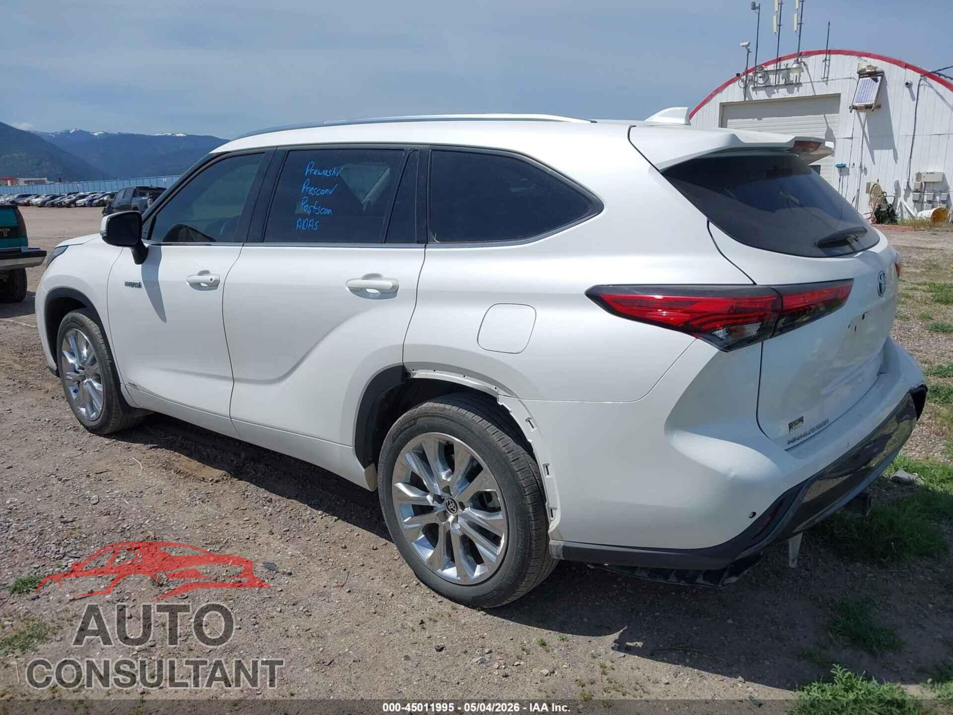 TOYOTA HIGHLANDER 2021 - 5TDDBRCH4MS025875