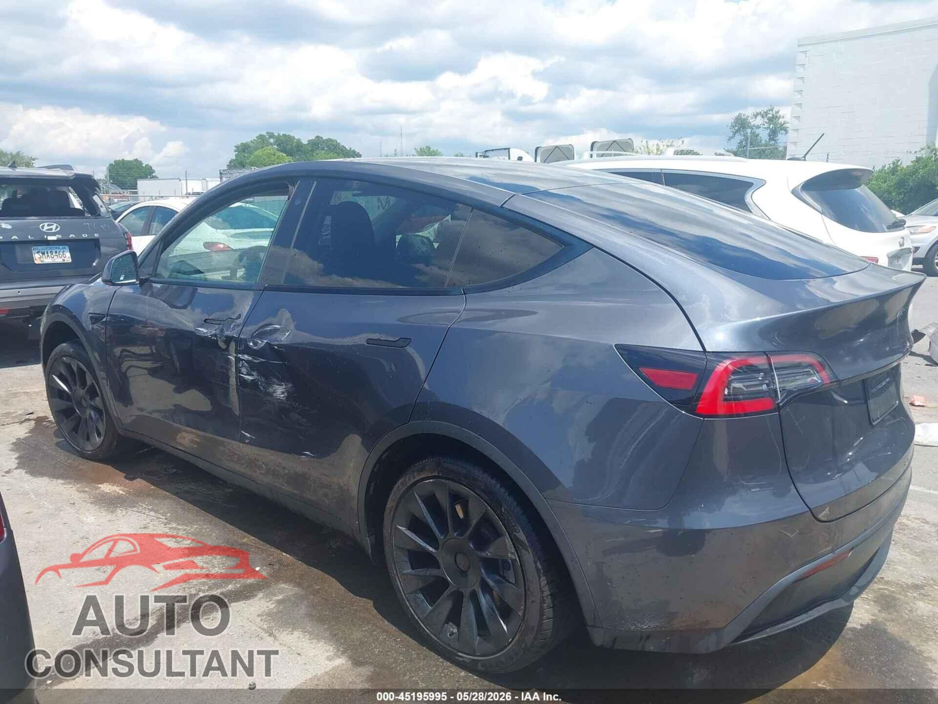 TESLA MODEL Y 2021 - 5YJYGDEE3MF141288