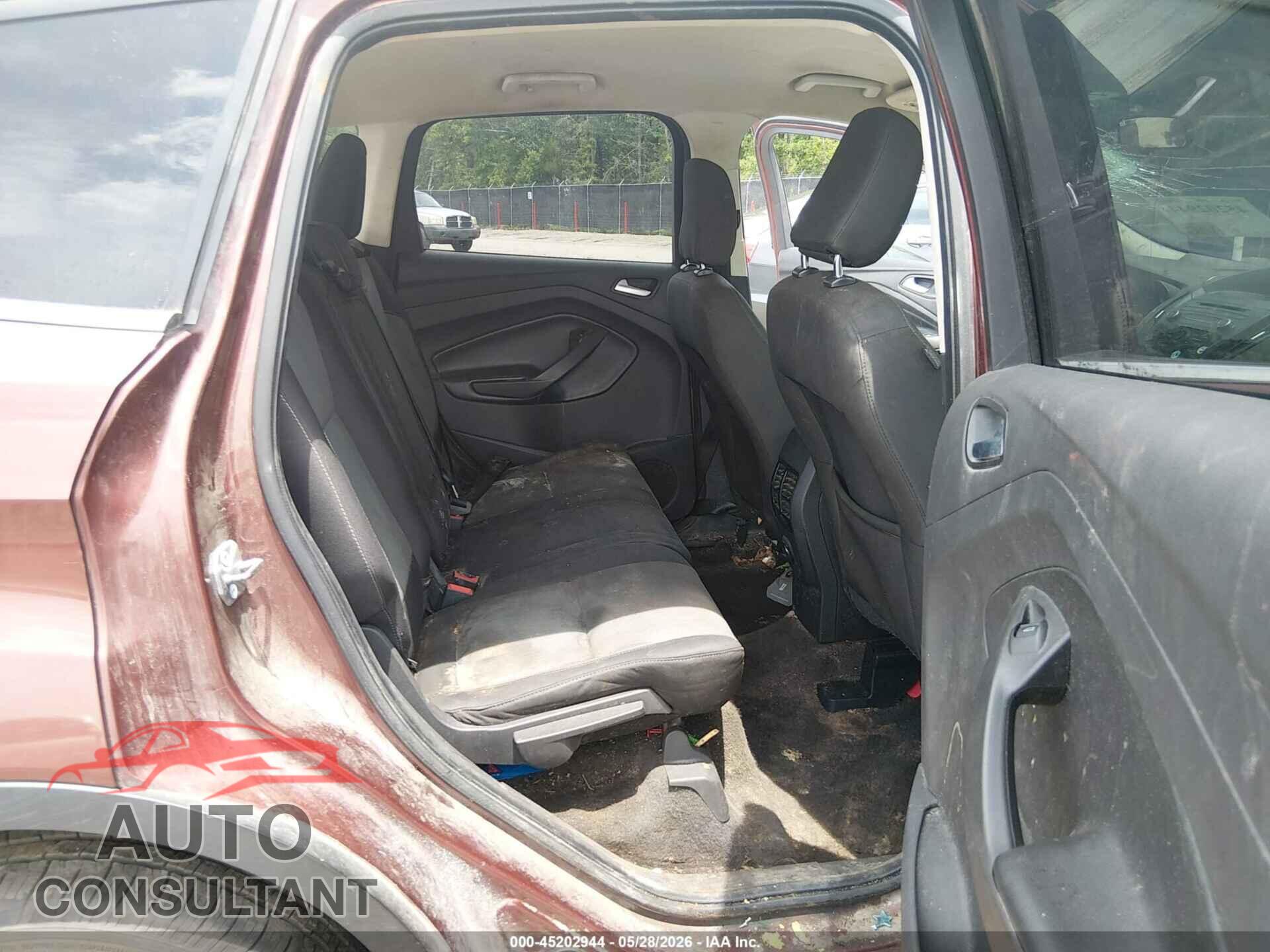 FORD ESCAPE 2018 - 1FMCU0GD3JUB80199