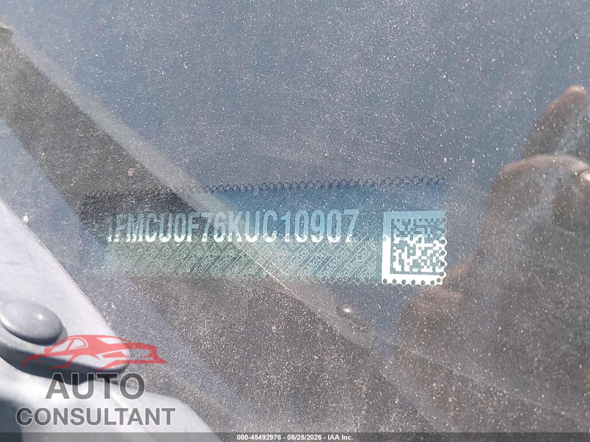 FORD ESCAPE 2019 - 1FMCU0F76KUC10907