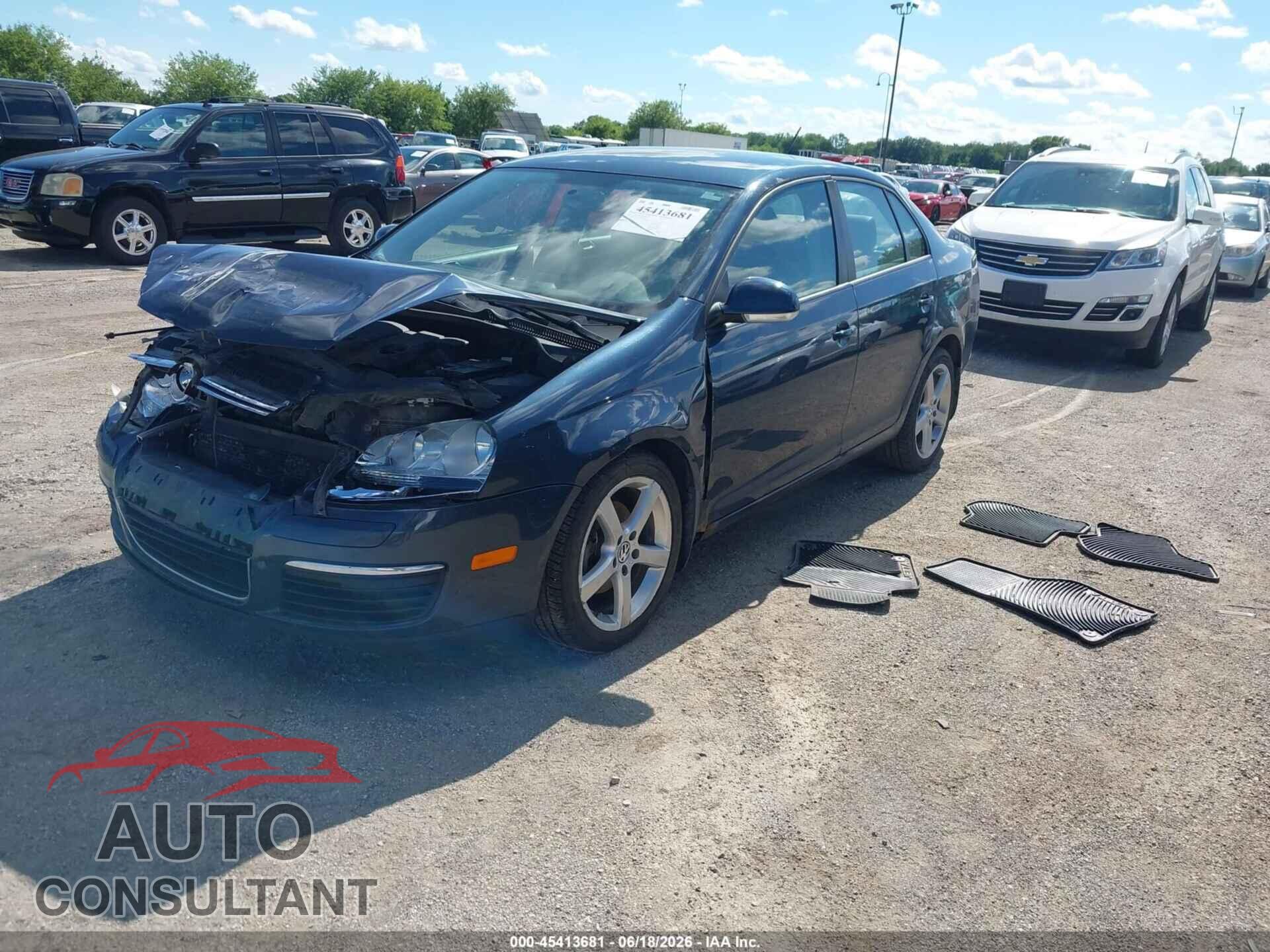 VOLKSWAGEN JETTA 2010 - 3VWAX7AJ1AM083210