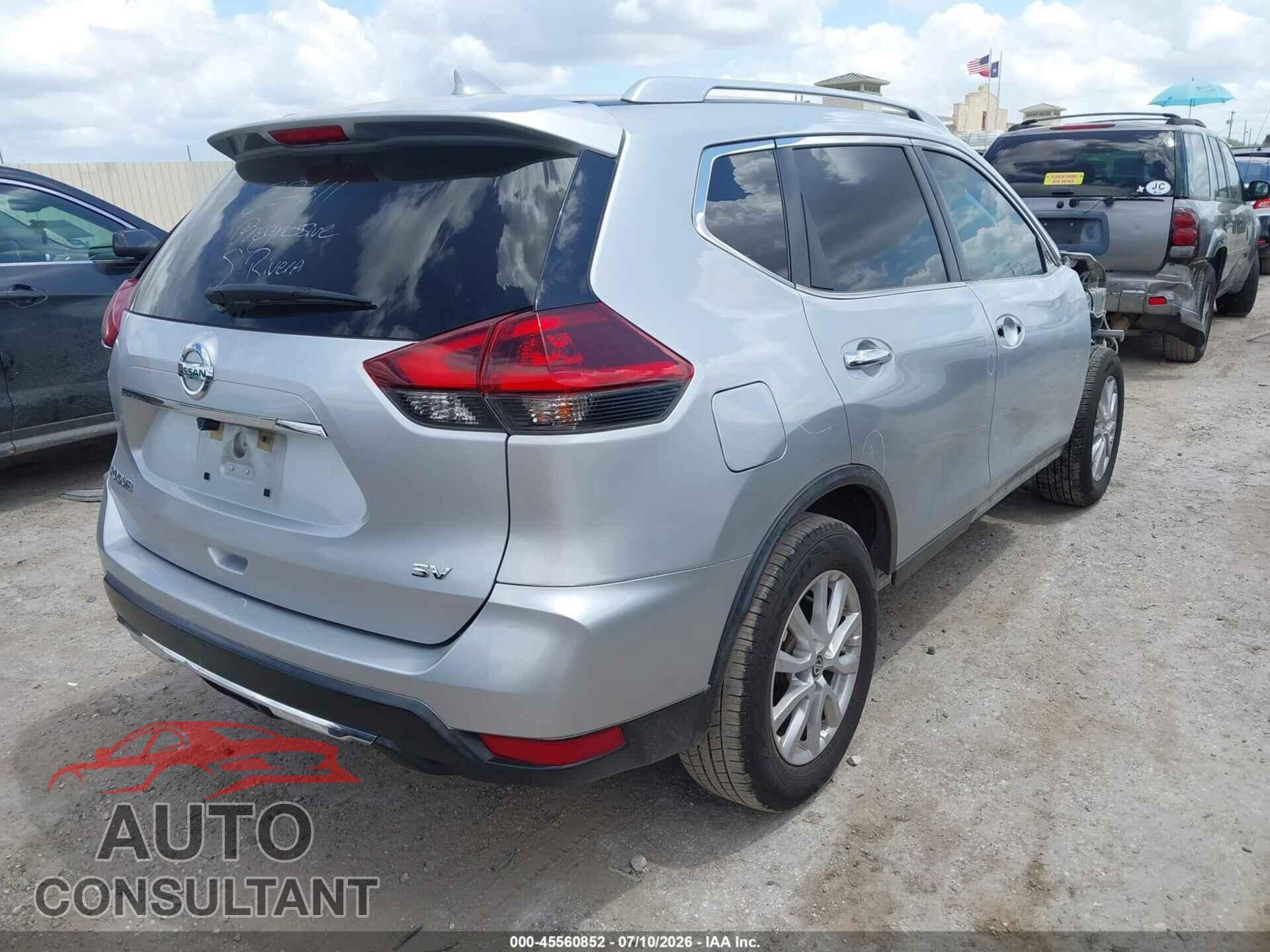 NISSAN ROGUE 2018 - KNMAT2MT3JP570532