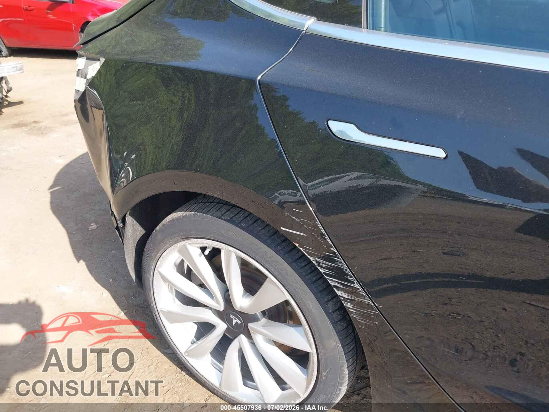 TESLA MODEL 3 2018 - 5YJ3E1EA9JF023625