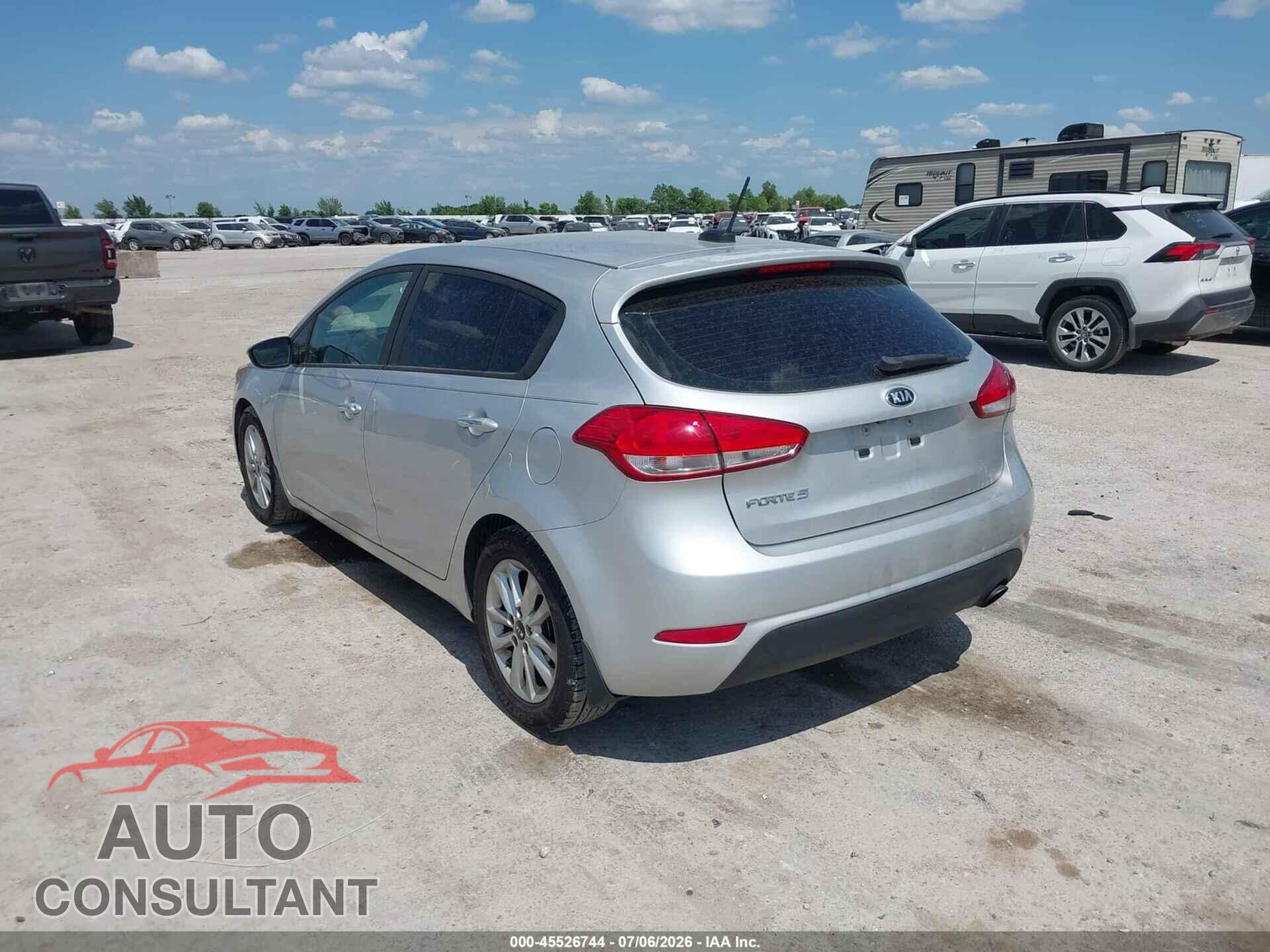 KIA FORTE 2017 - KNAFK5A88H5690825