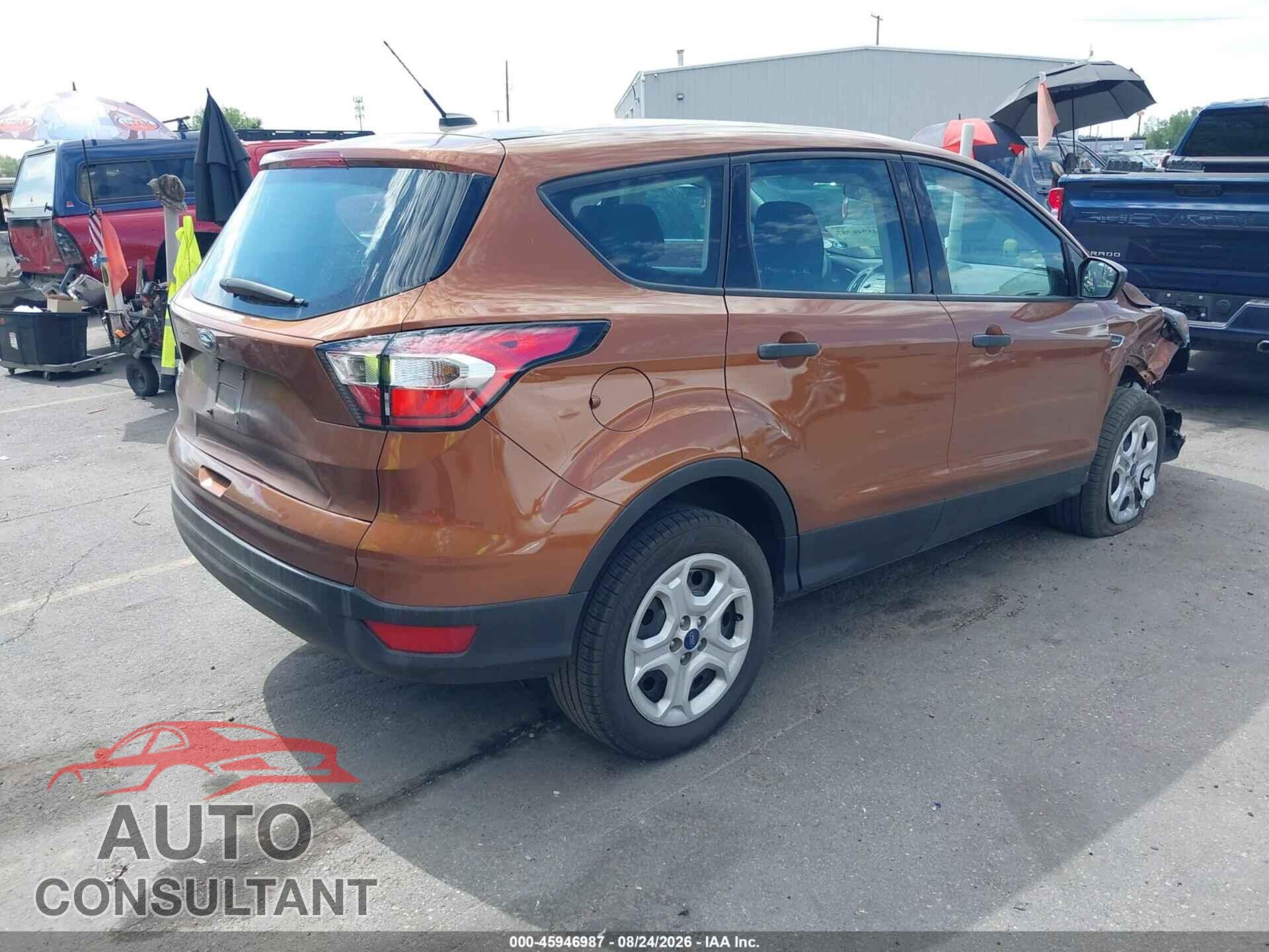 FORD ESCAPE 2017 - 1FMCU0F79HUD06040