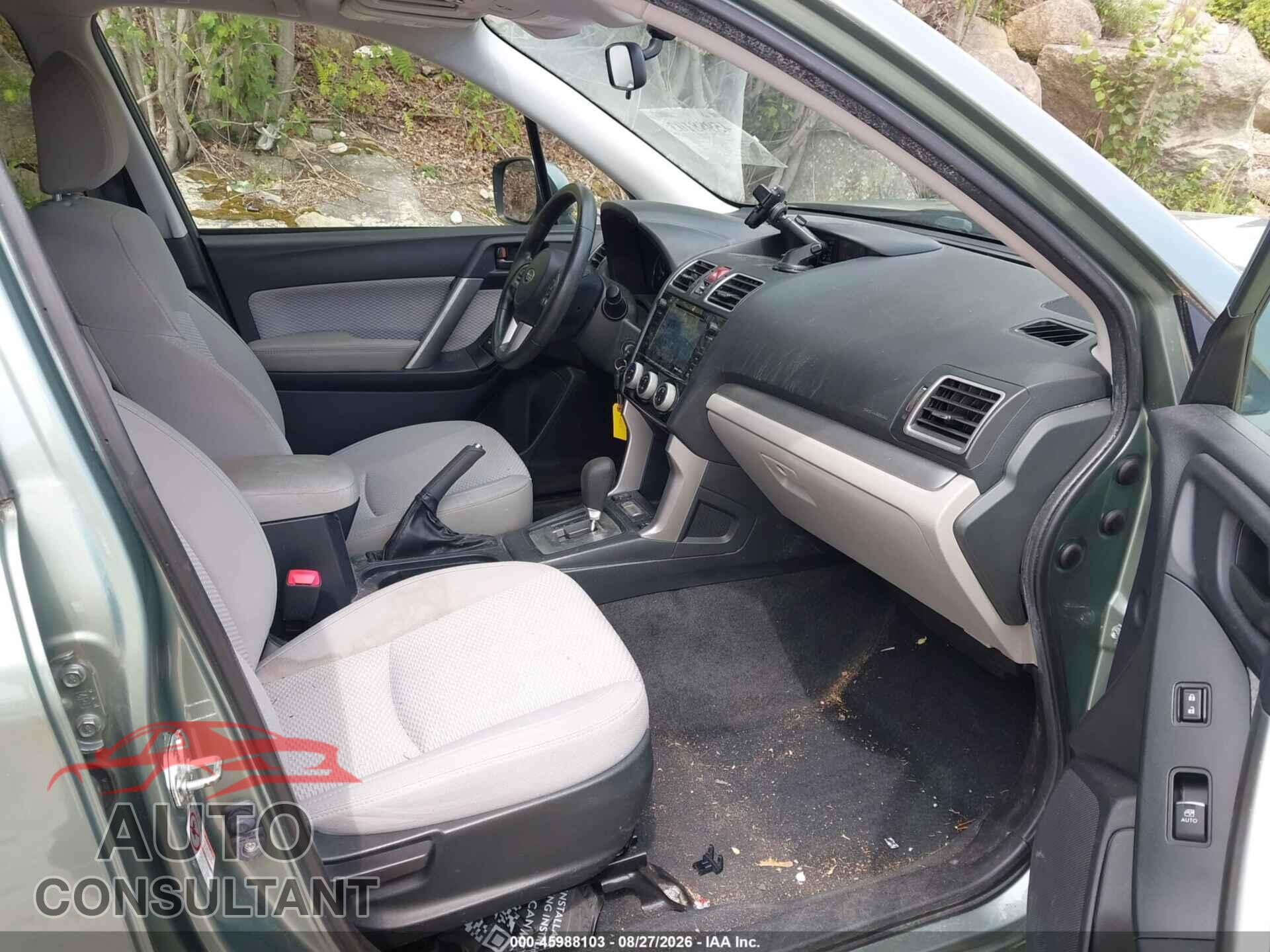 SUBARU FORESTER 2017 - JF2SJAGC5HH425577