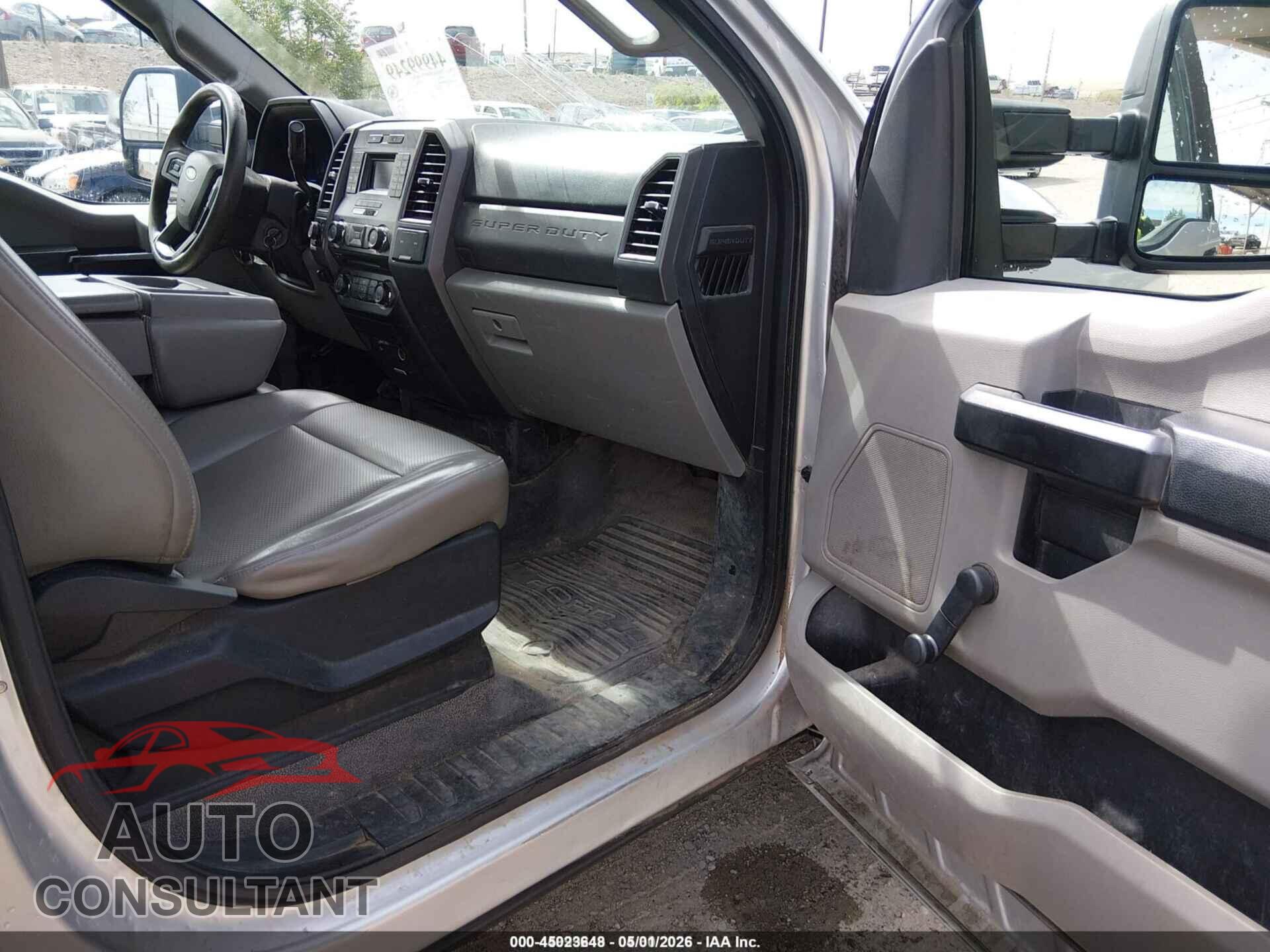 FORD F-350 2017 - 1FDRF3A61HEE07278