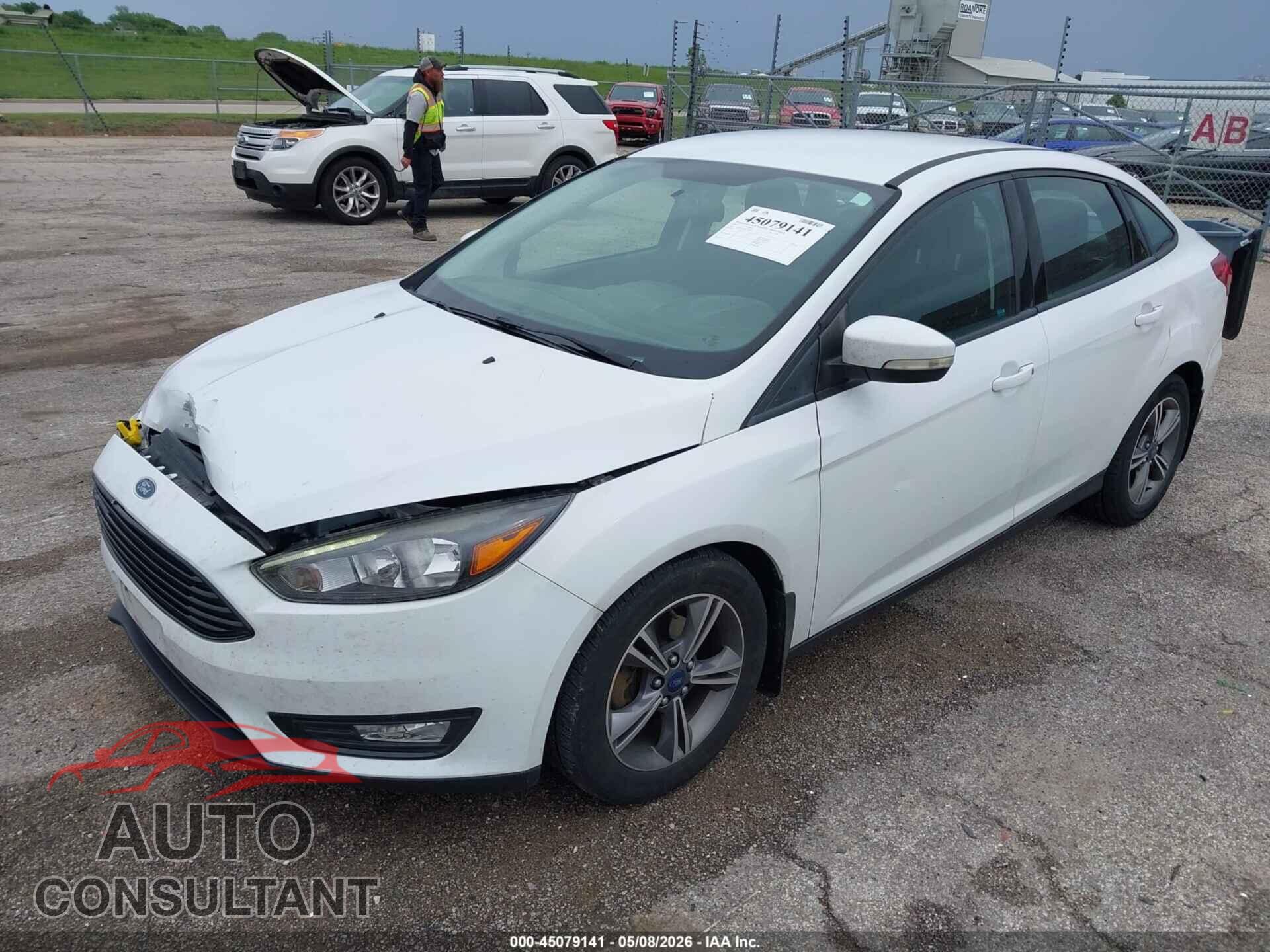 FORD FOCUS 2017 - 1FADP3FE3HL331818